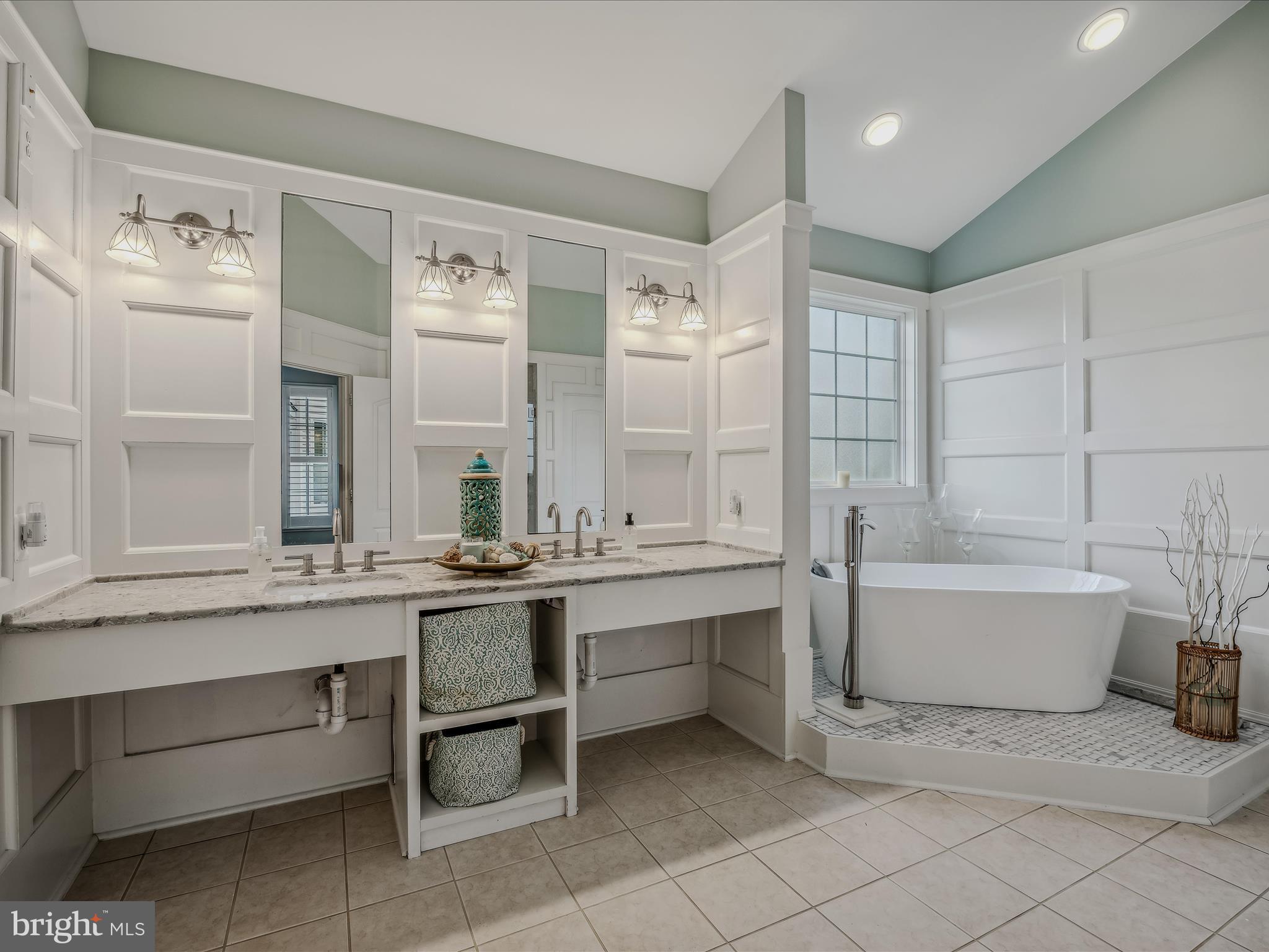 AVON BEND - Residential