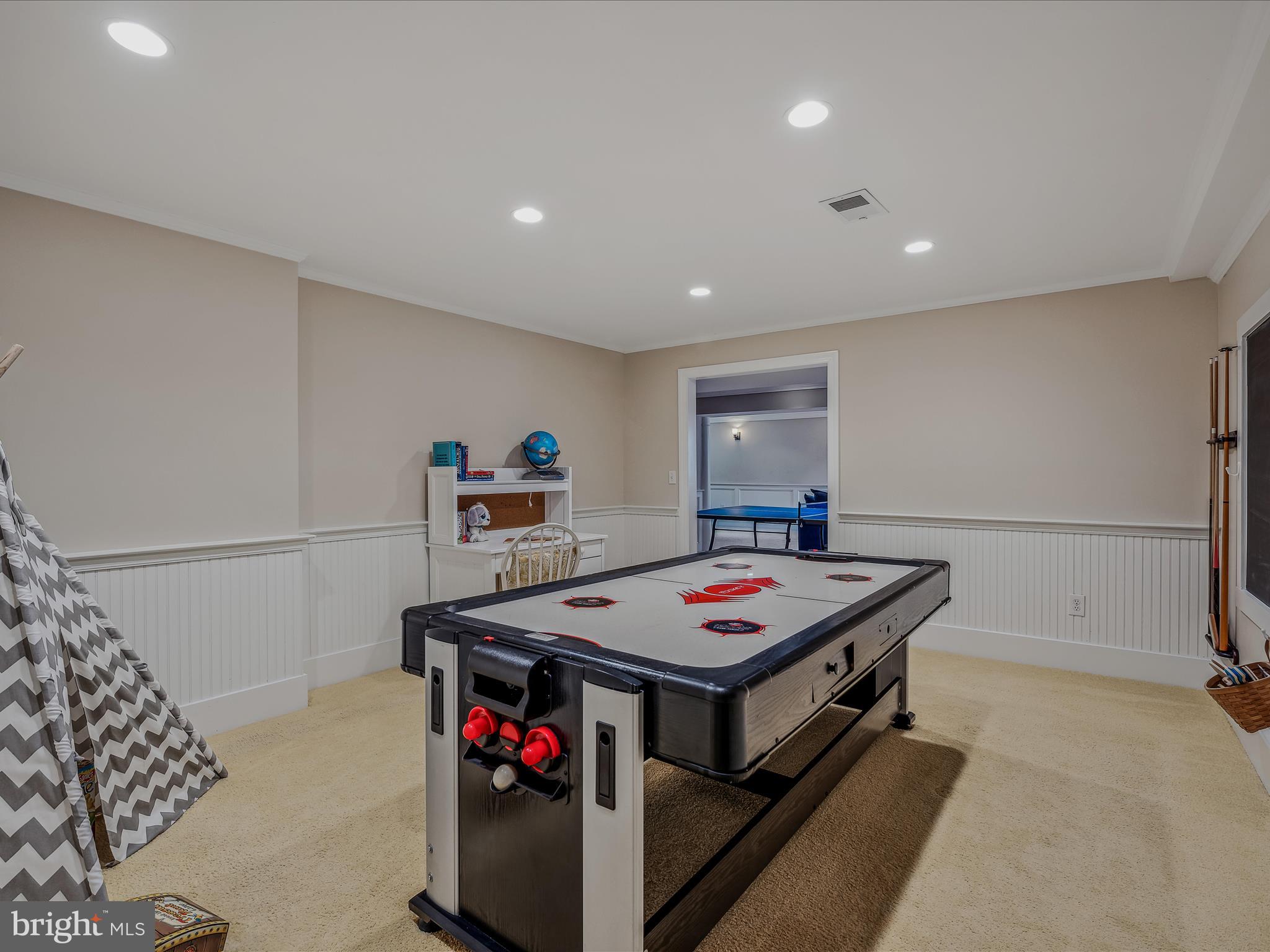 AVON BEND - Residential