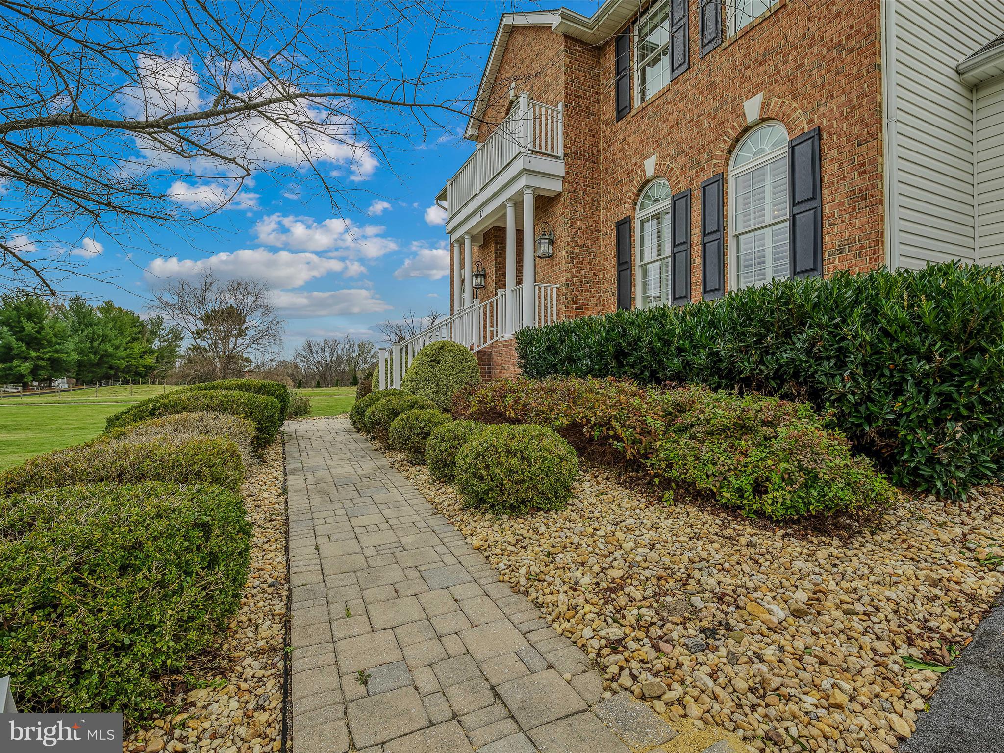 AVON BEND - Residential