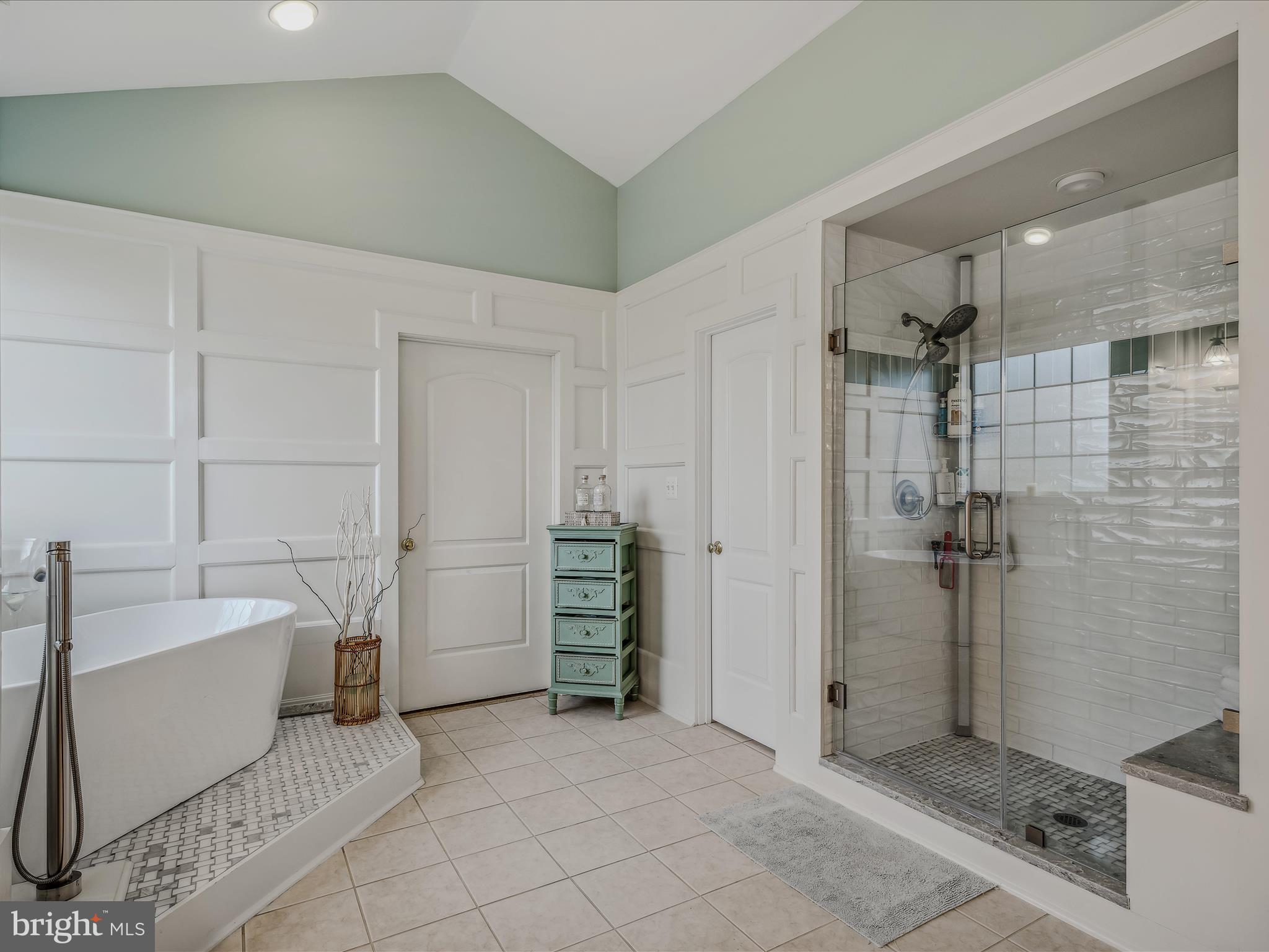 AVON BEND - Residential