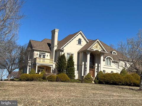 2 EASTBURN DRIVE NEW HOPE PA 18938
