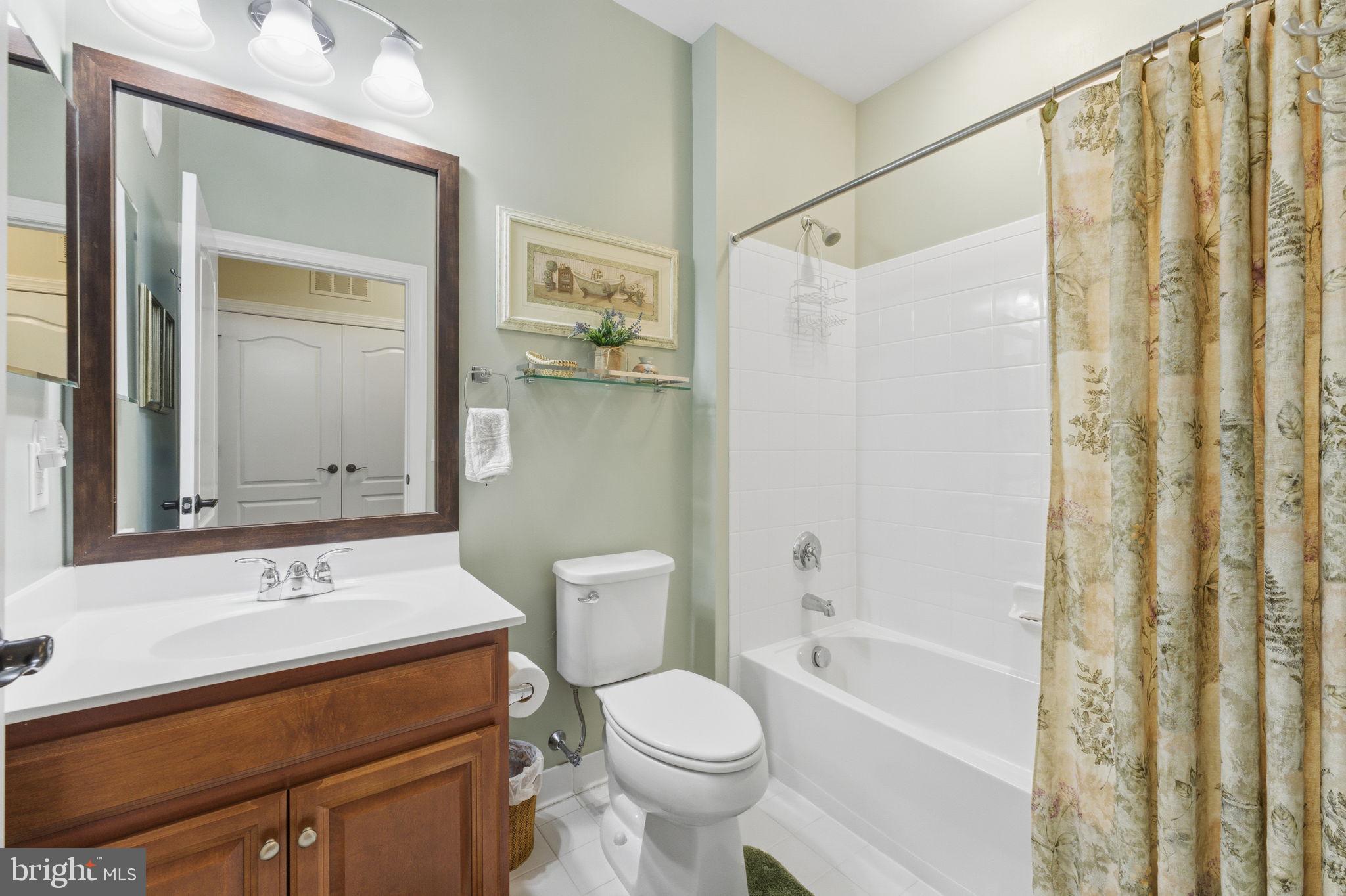 REGENCY AT DOMINION VALLEY - Residential