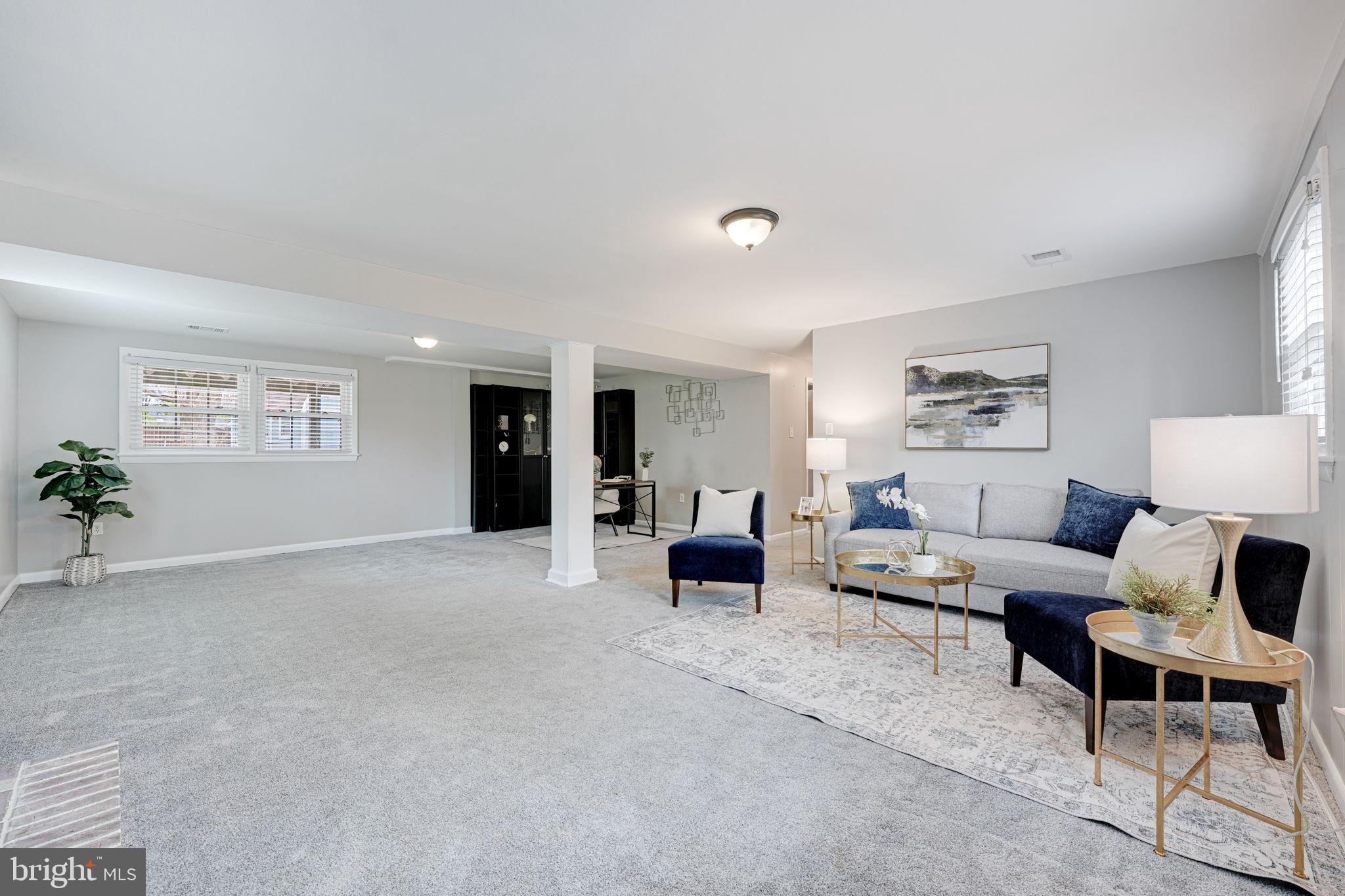 HAYFIELD FARM - Residential