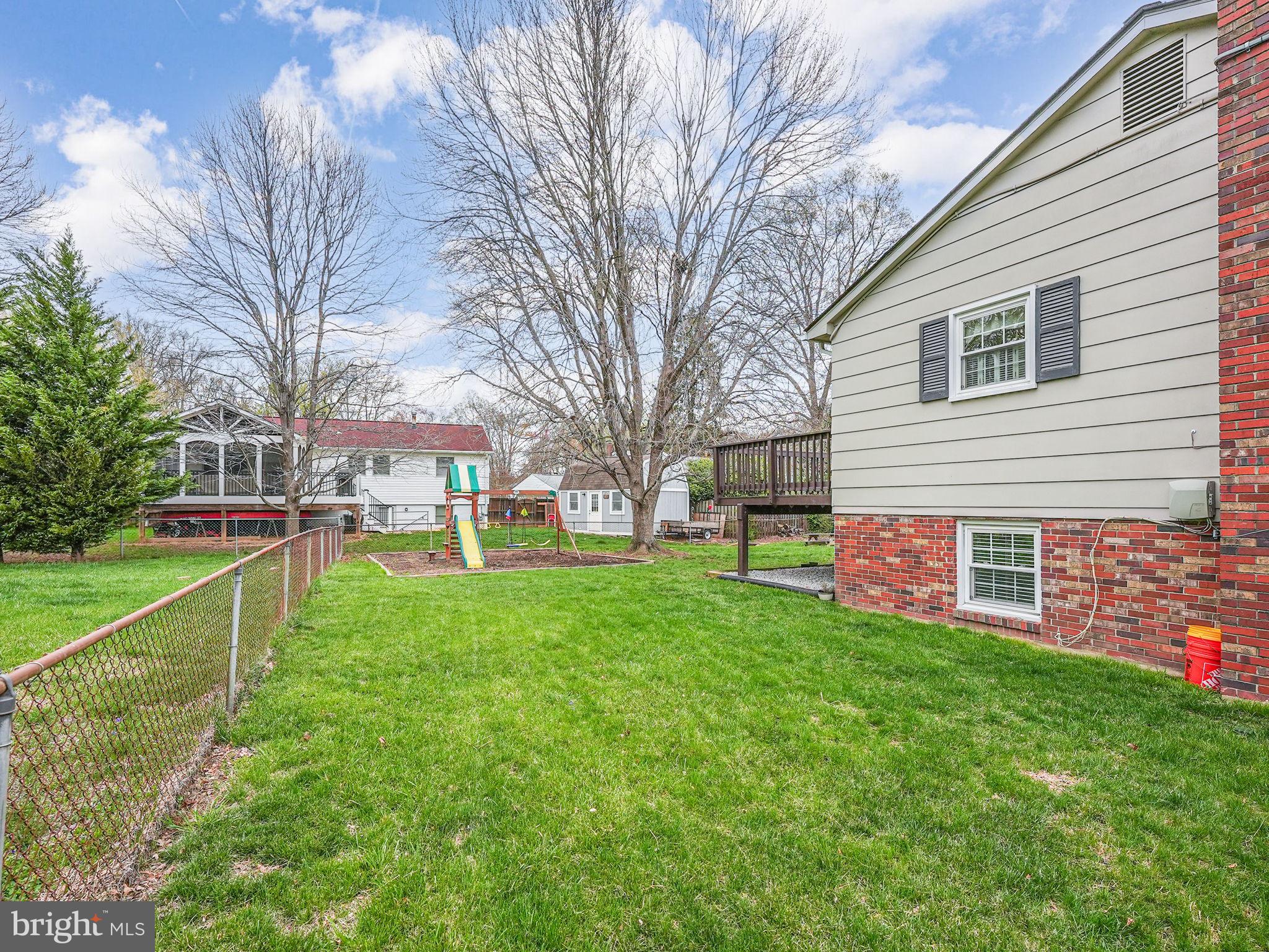 HAYFIELD FARM - Residential