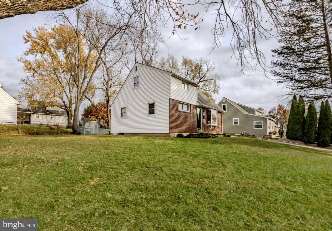 345 W SIGNAL HILL ROAD