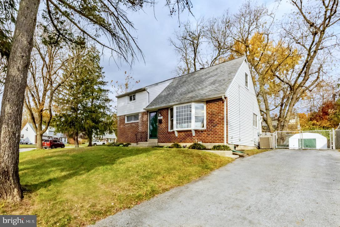 345 W SIGNAL HILL ROAD