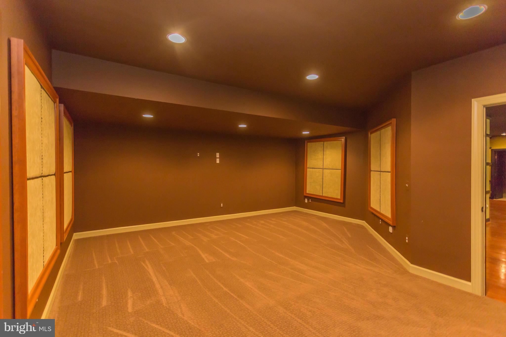 LIBERTY OAKS - Residential Lease