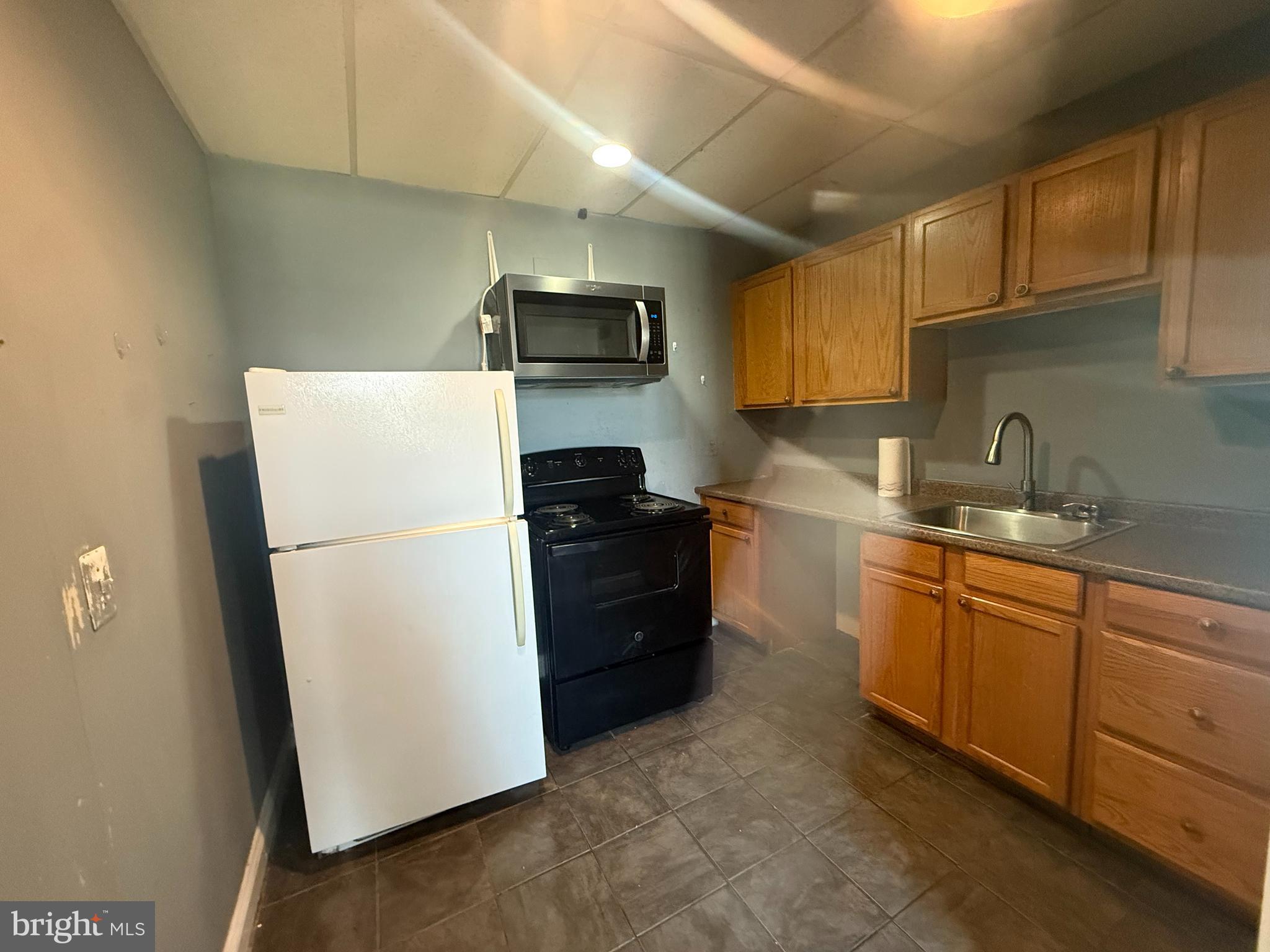 CITY OF CHARLES TOWN - Residential Lease