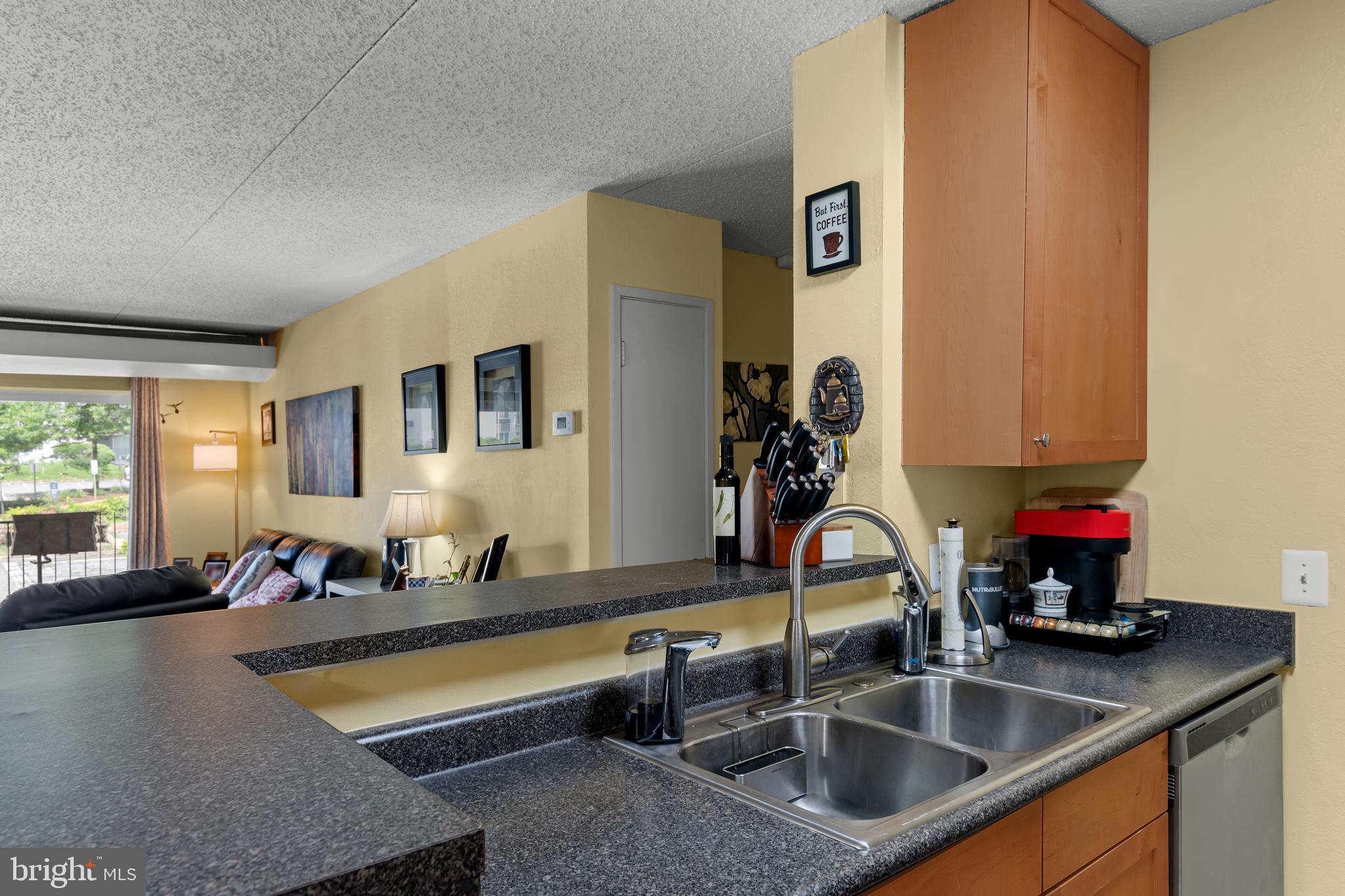 75 S REYNOLDS STREET 101