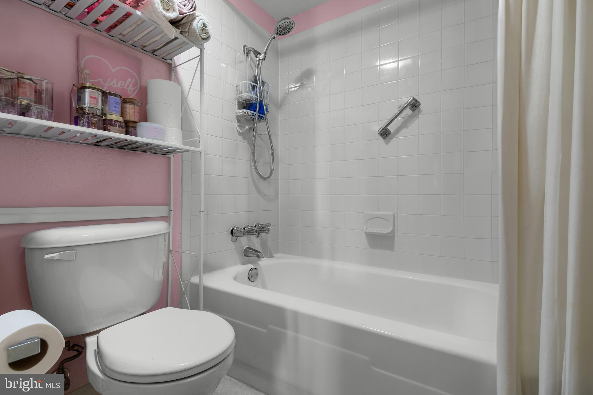 EOS TWENTY-ONE - Residential