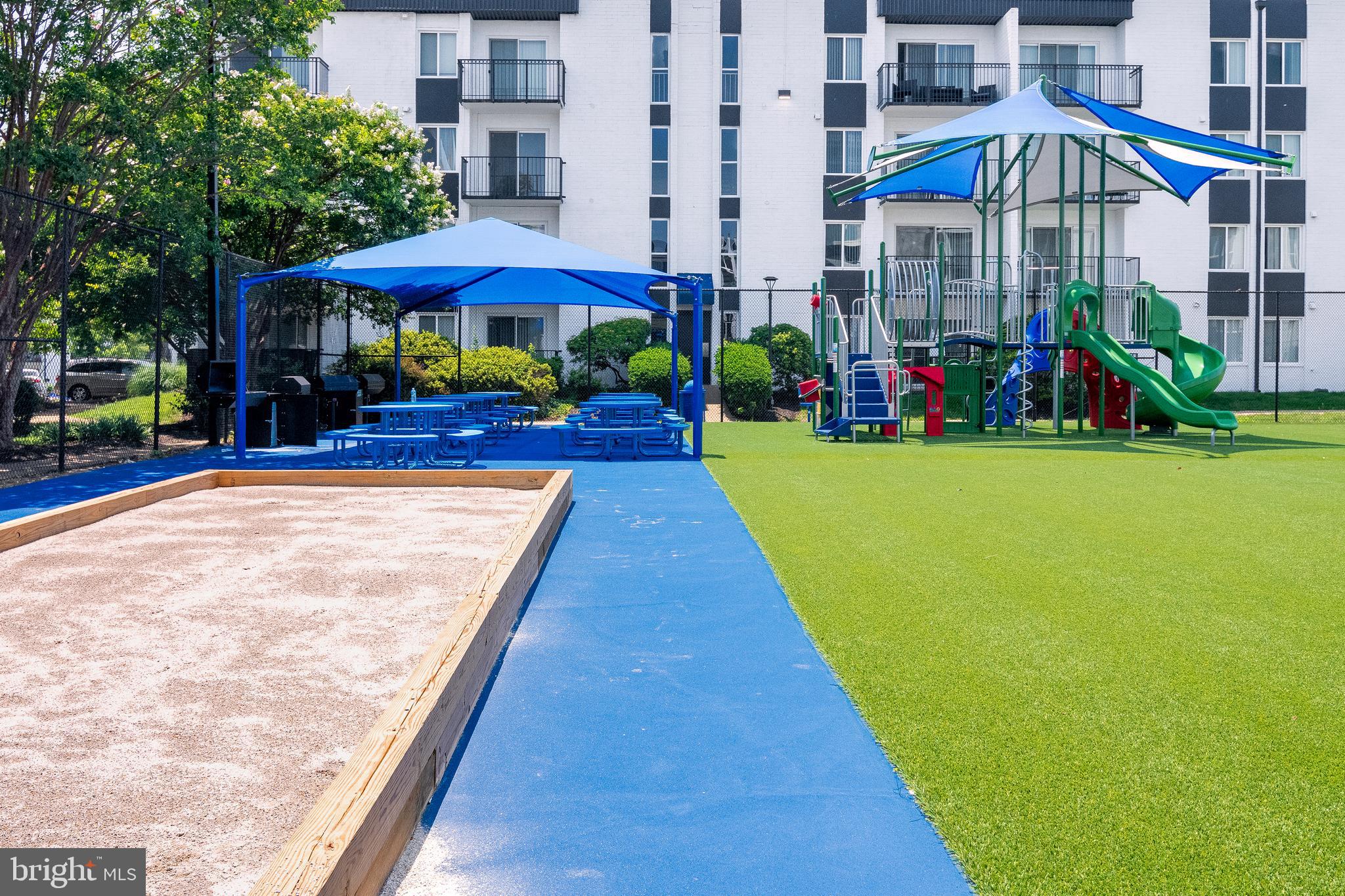 EOS TWENTY-ONE - Residential