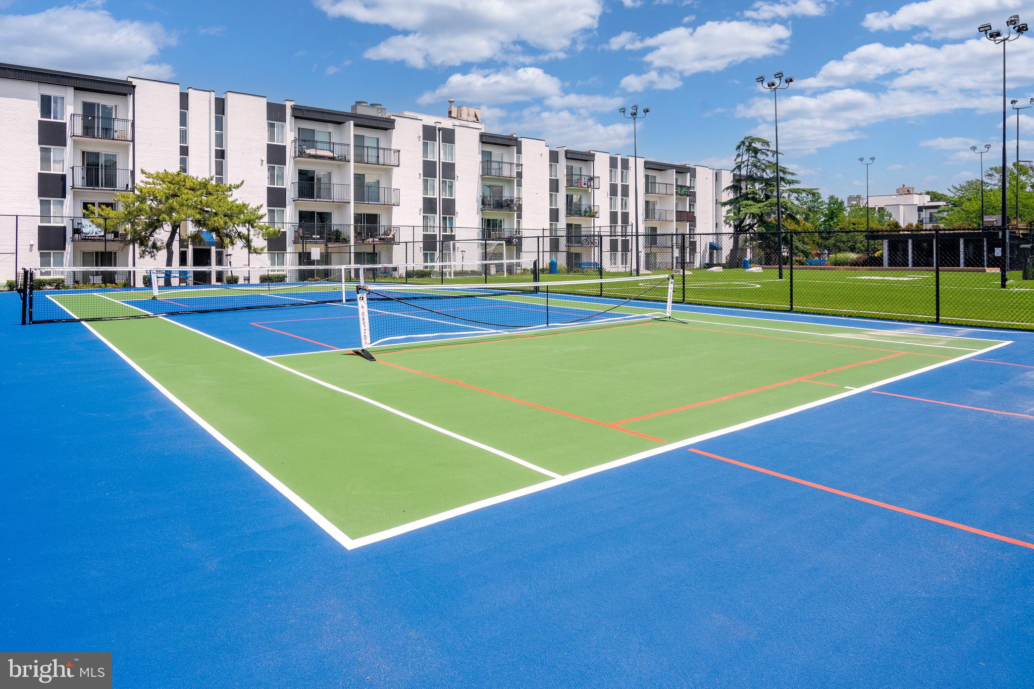 EOS TWENTY-ONE - Residential