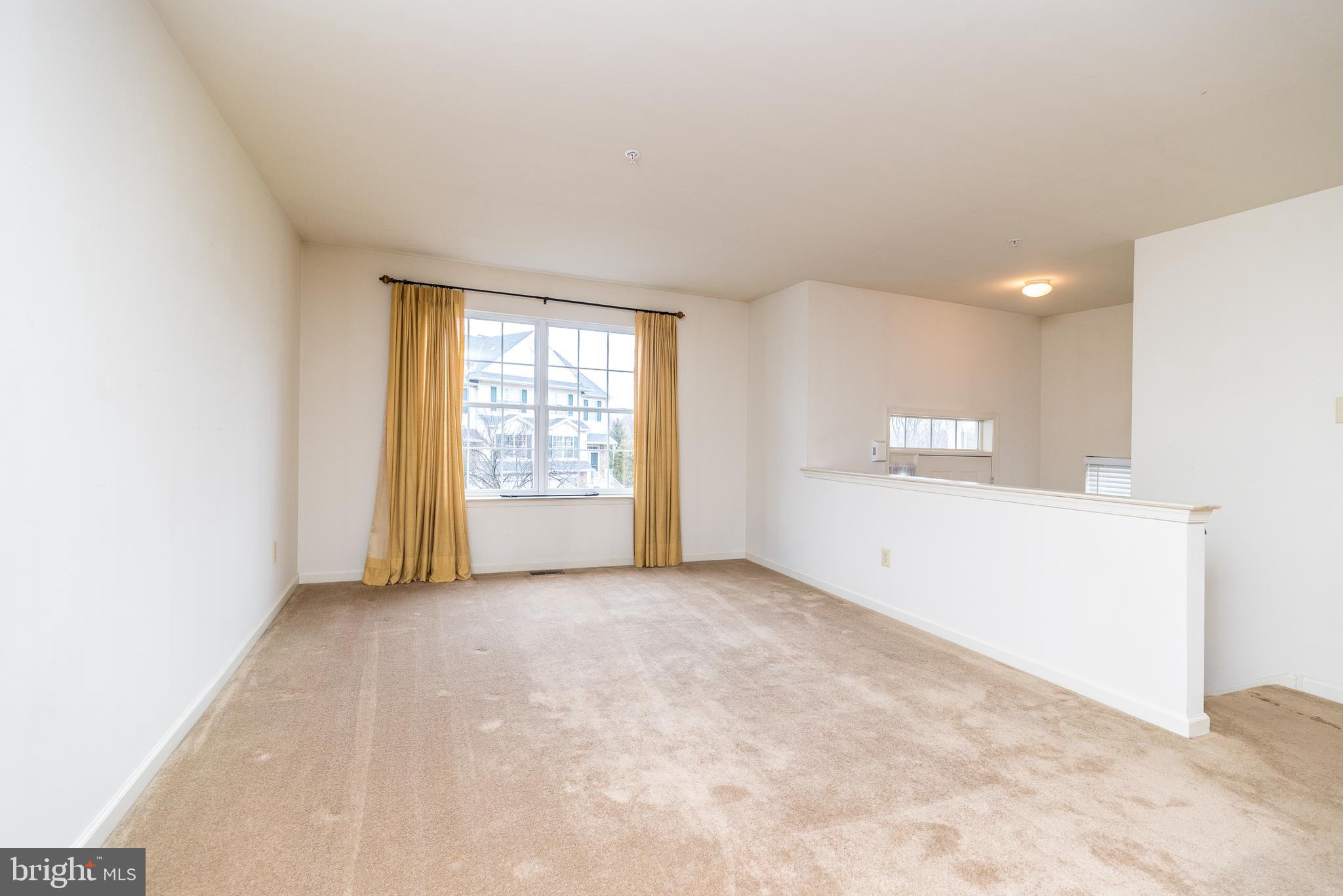 492 GLENN ROSE CIRCLE