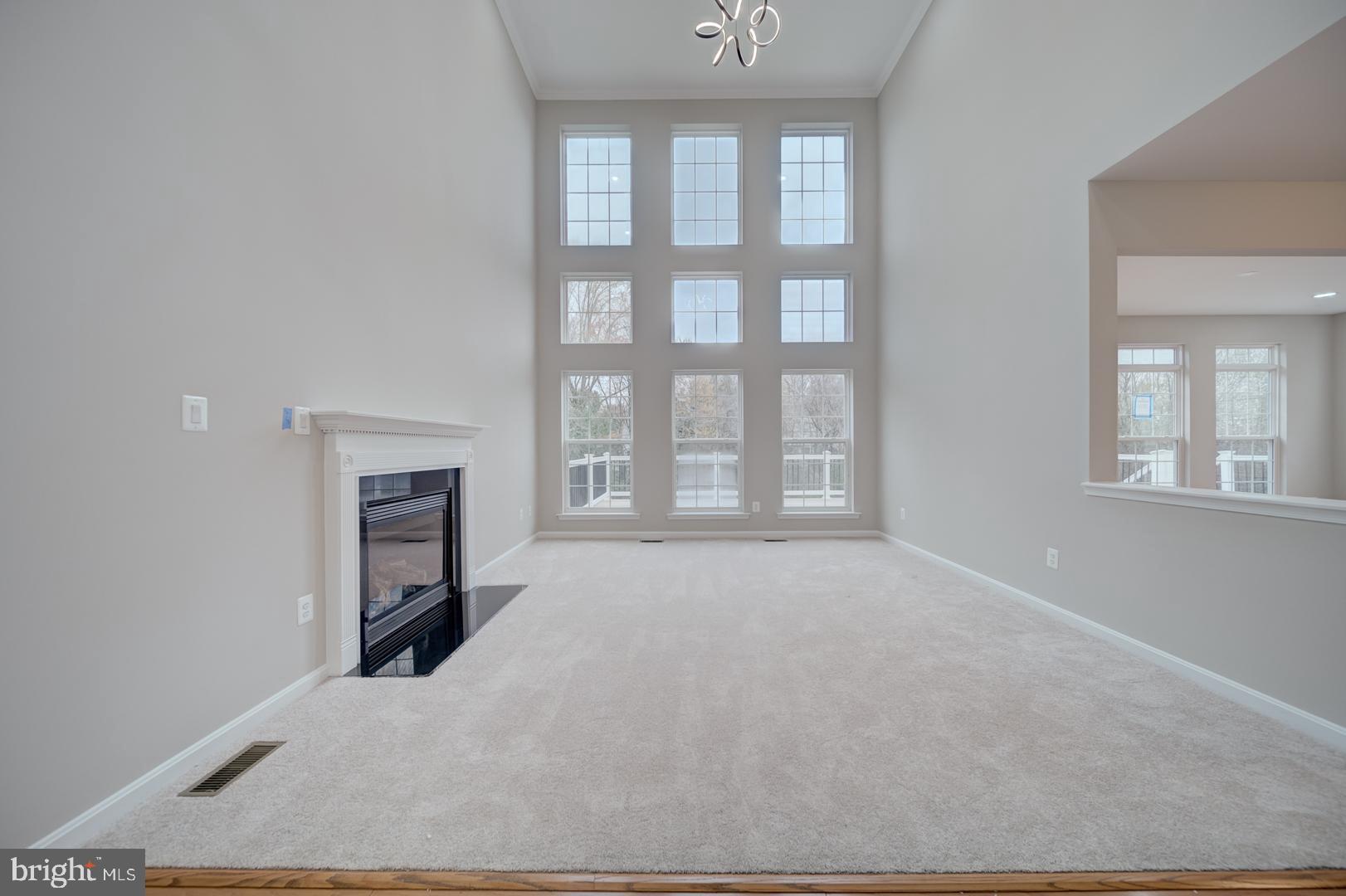 EAST VALLEY OAKS - Residential