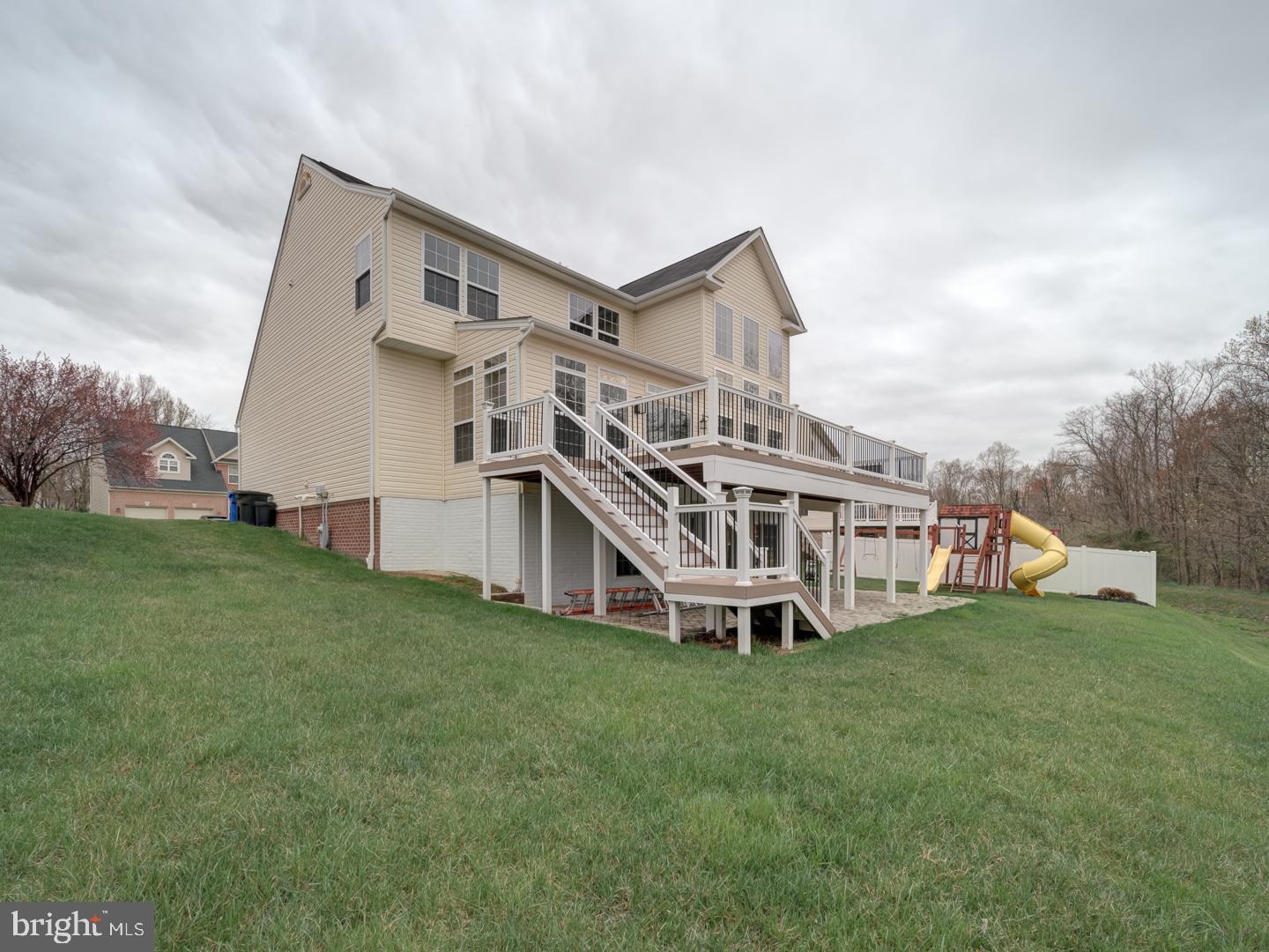 EAST VALLEY OAKS - Residential