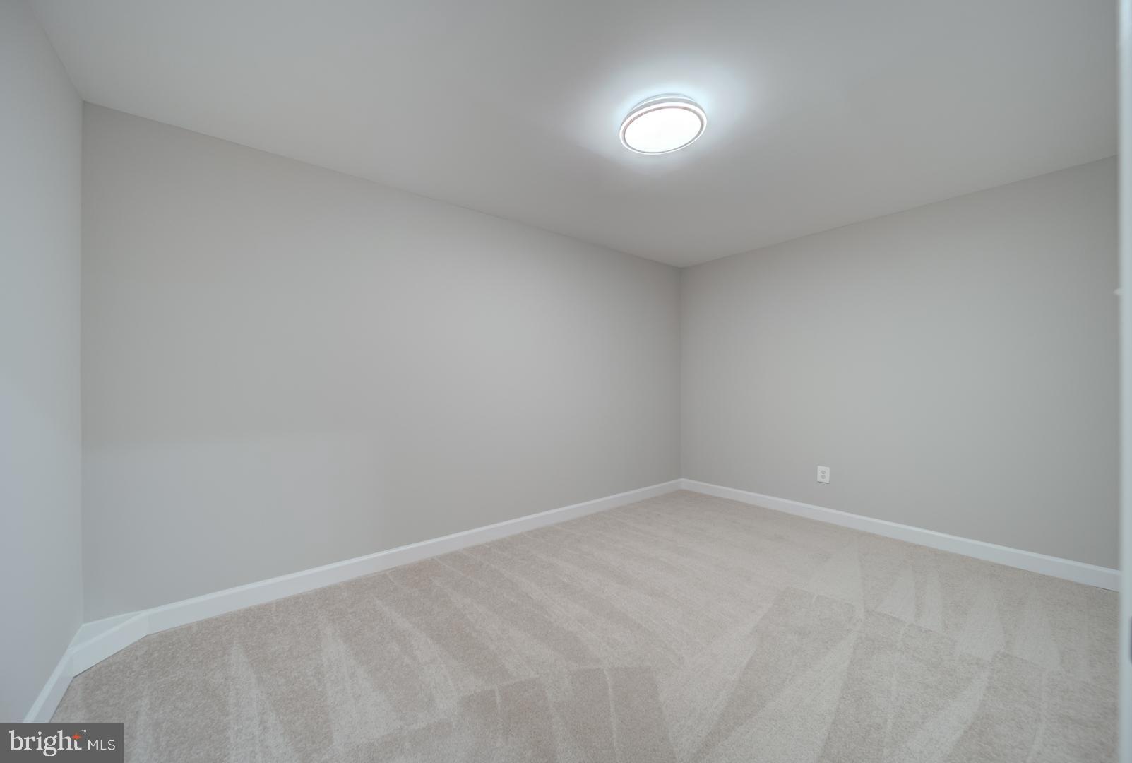 EAST VALLEY OAKS - Residential