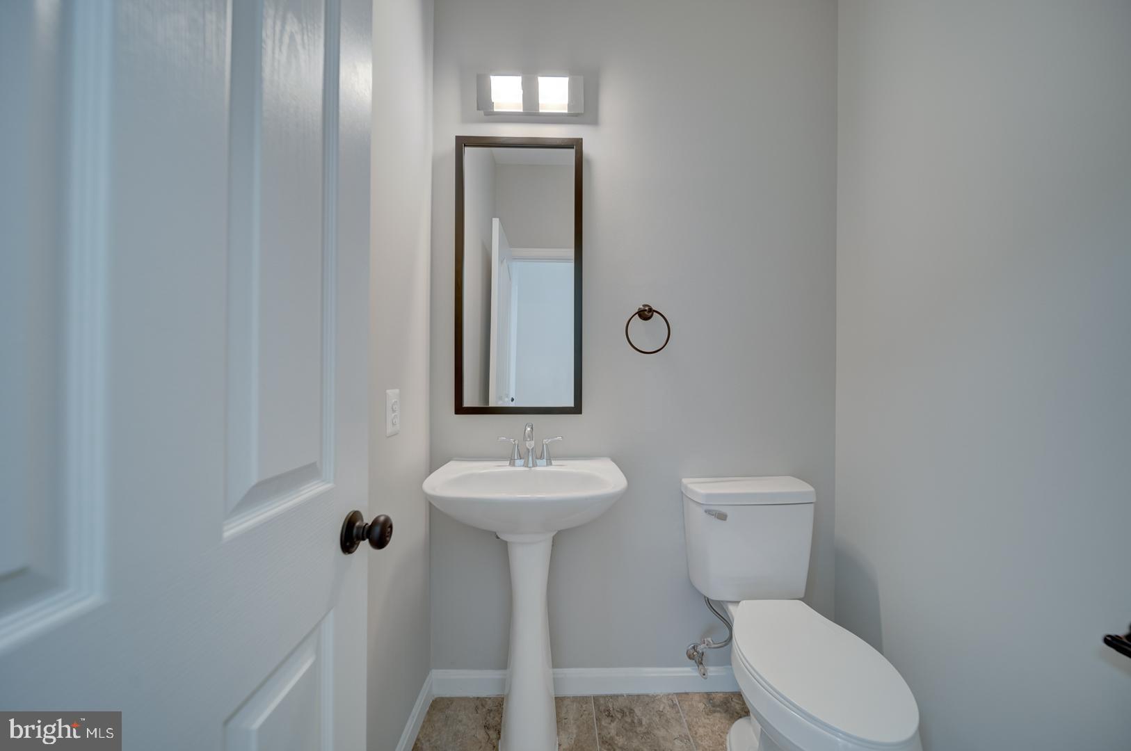 EAST VALLEY OAKS - Residential