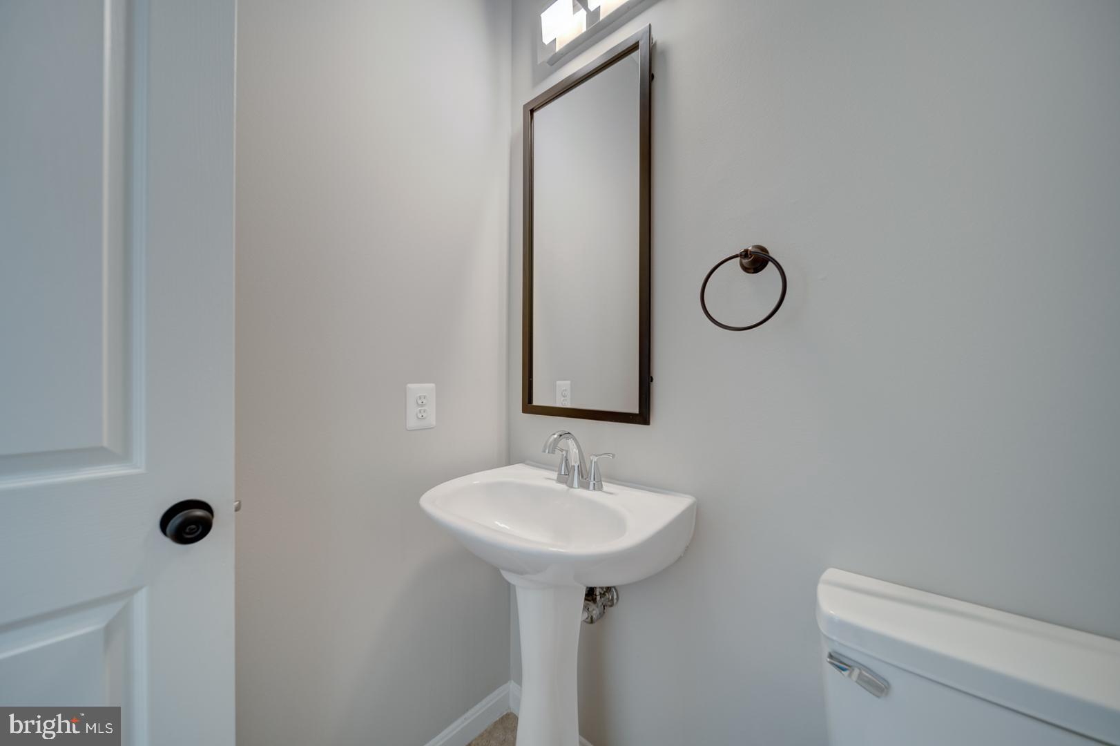 EAST VALLEY OAKS - Residential