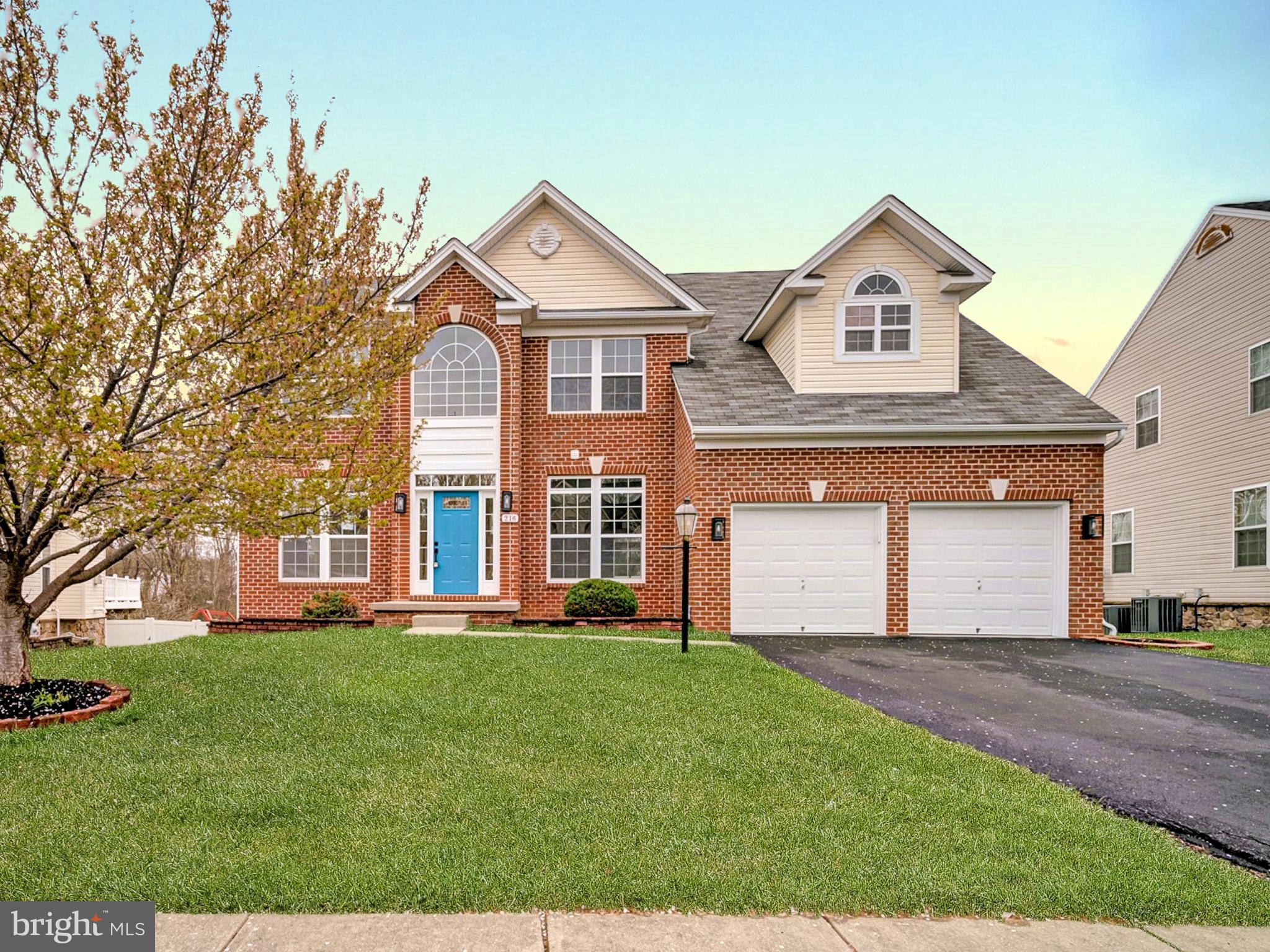 Welcome to this magnificent home located in the heart of Harford County at 216 Oak Valley Dr, Bel Air. This stunning property features three levels of open-concept living, providing ample space for relaxation and entertainment. The basement is fully finished with elegant ceramic flooring, adding a touch of sophistication. Throughout the home, you'll find all-new carpet and flooring, enhancing its modern appeal.
Thw brand new stainless steel appliances, stylish cabinetry. Enjoy the grandeur of tall ceilings that invite abundant natural light, creating a warm and inviting atmosphere. This gorgeous residence is perfect for those seeking a blend of style, comfort, and breathtaking views. Don't miss the chance to make this exceptional property your new home!