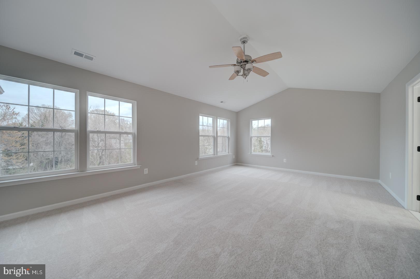 EAST VALLEY OAKS - Residential