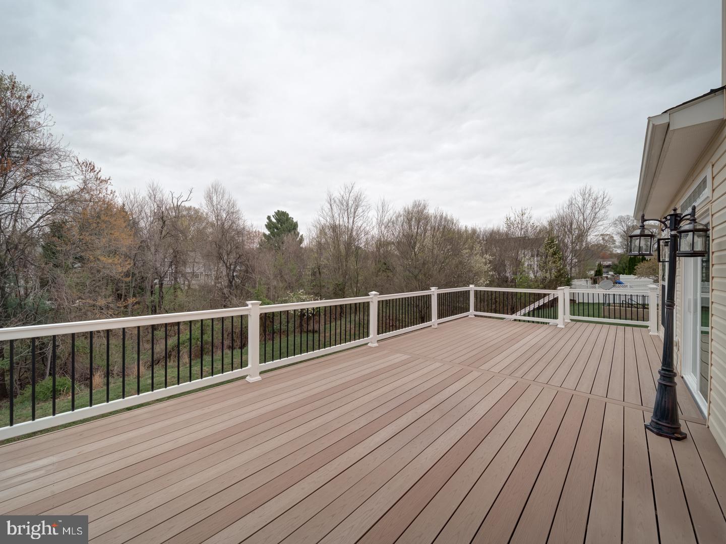 EAST VALLEY OAKS - Residential