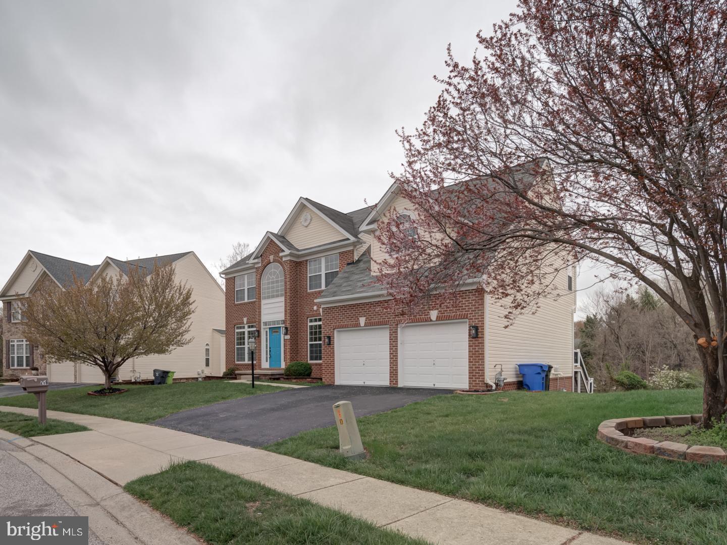 EAST VALLEY OAKS - Residential