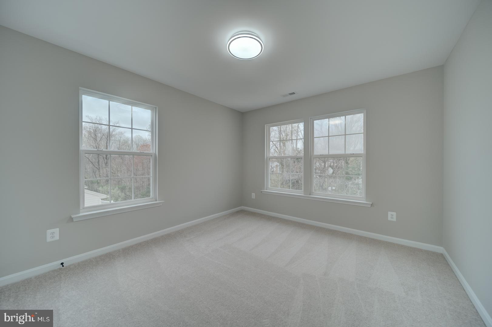 EAST VALLEY OAKS - Residential