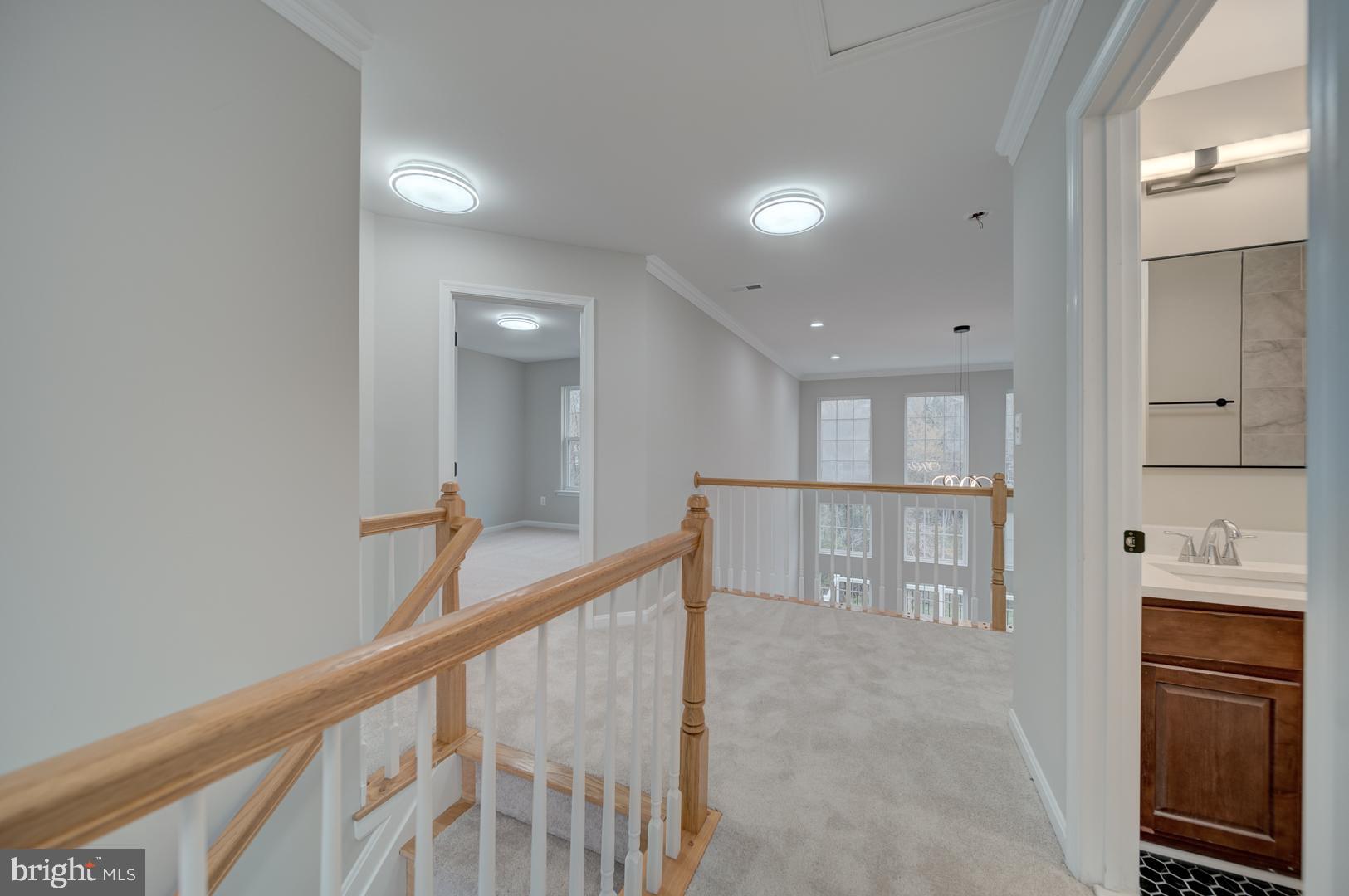 EAST VALLEY OAKS - Residential