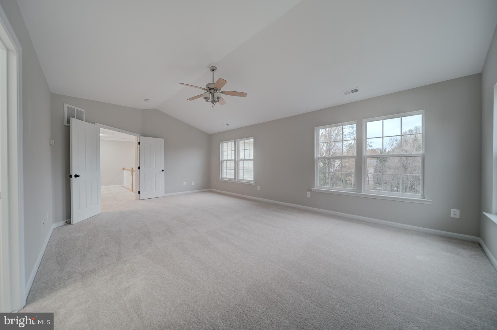 EAST VALLEY OAKS - Residential