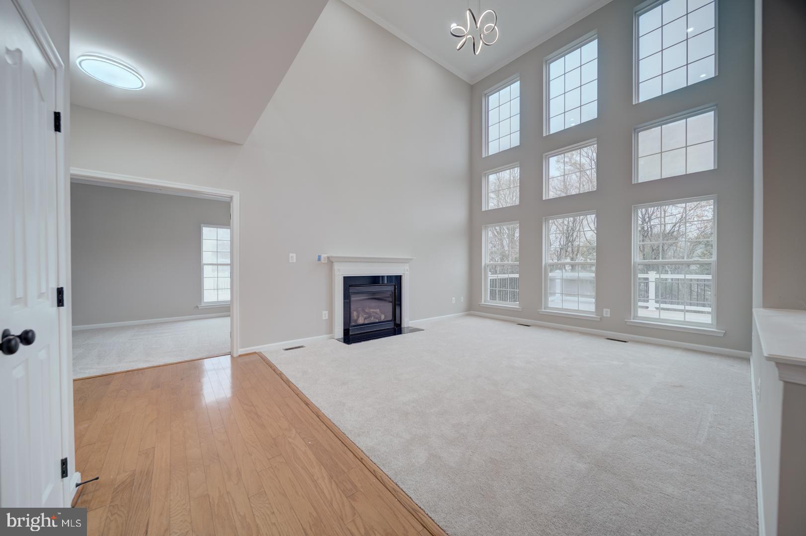 EAST VALLEY OAKS - Residential