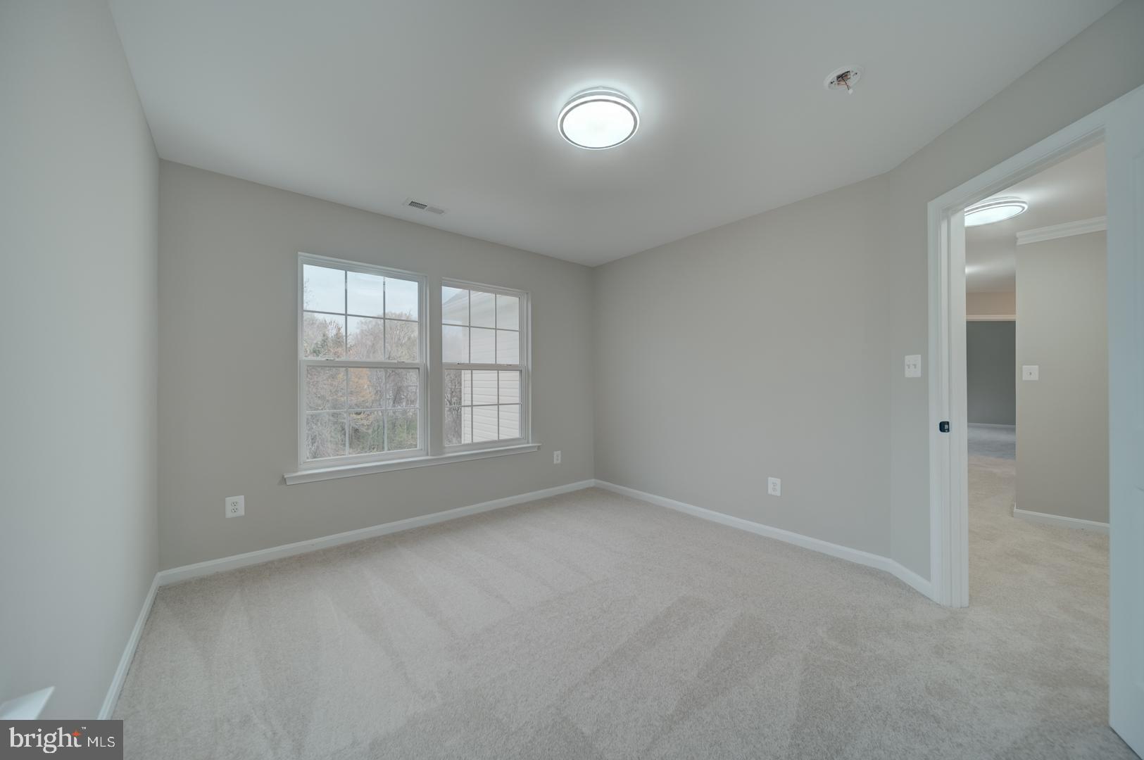 EAST VALLEY OAKS - Residential