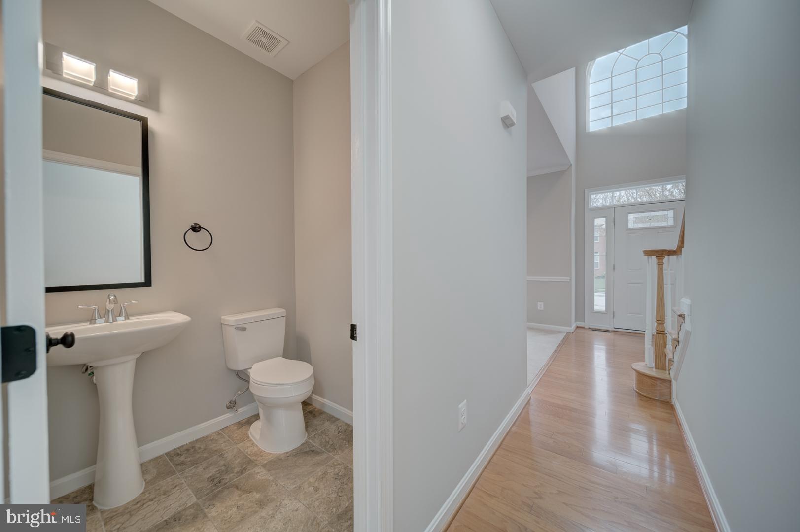 EAST VALLEY OAKS - Residential