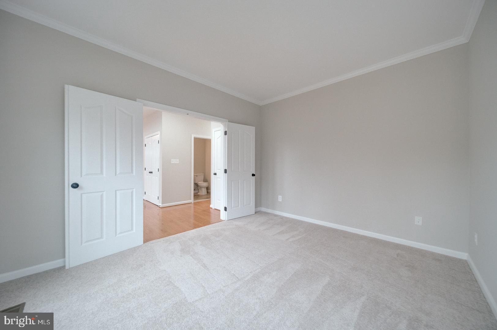 EAST VALLEY OAKS - Residential