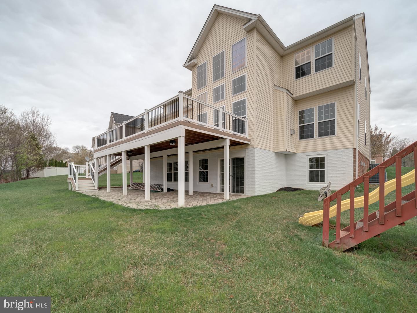 EAST VALLEY OAKS - Residential