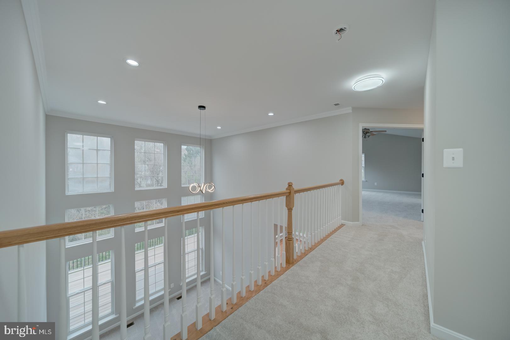 EAST VALLEY OAKS - Residential