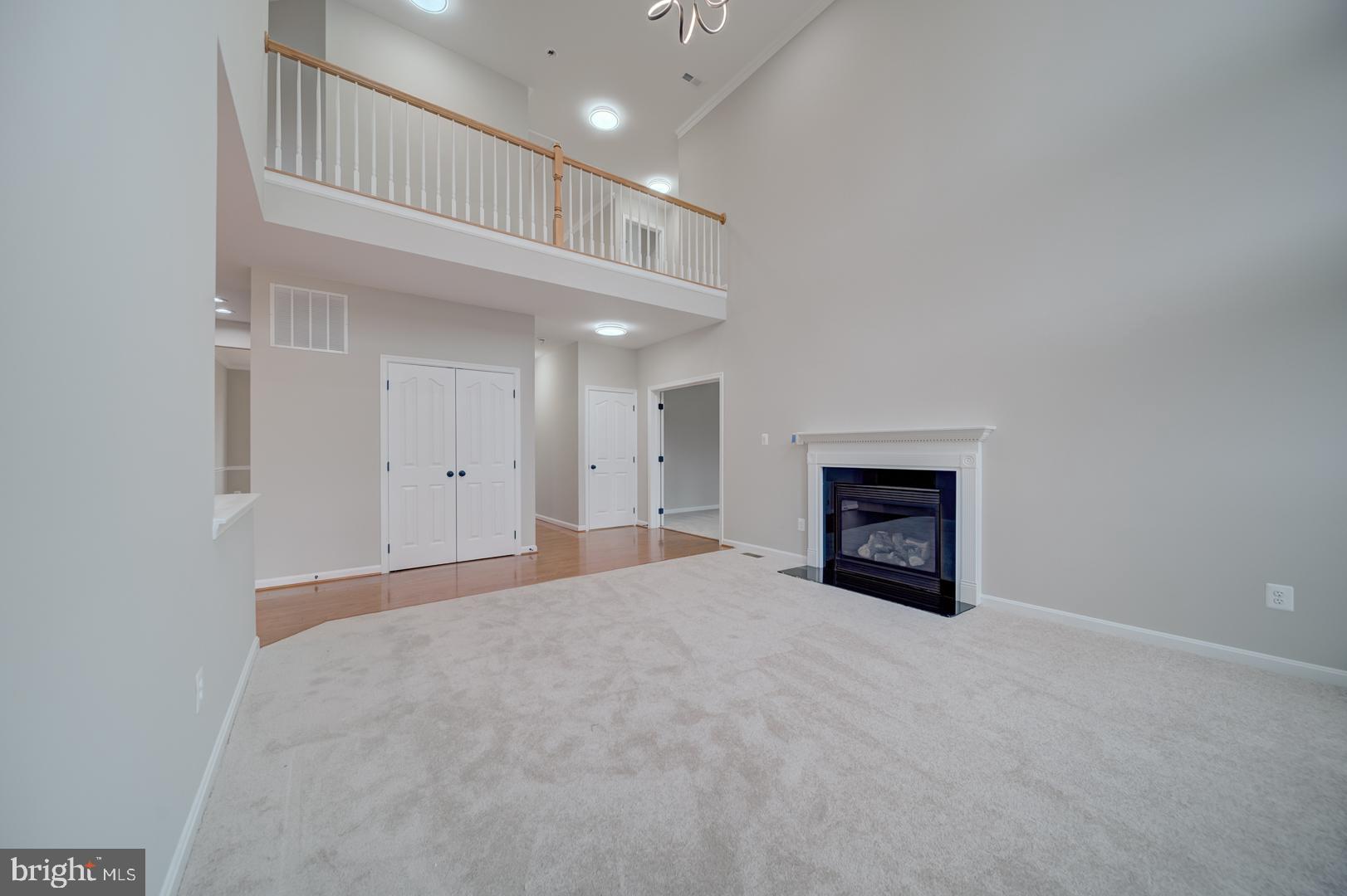 EAST VALLEY OAKS - Residential