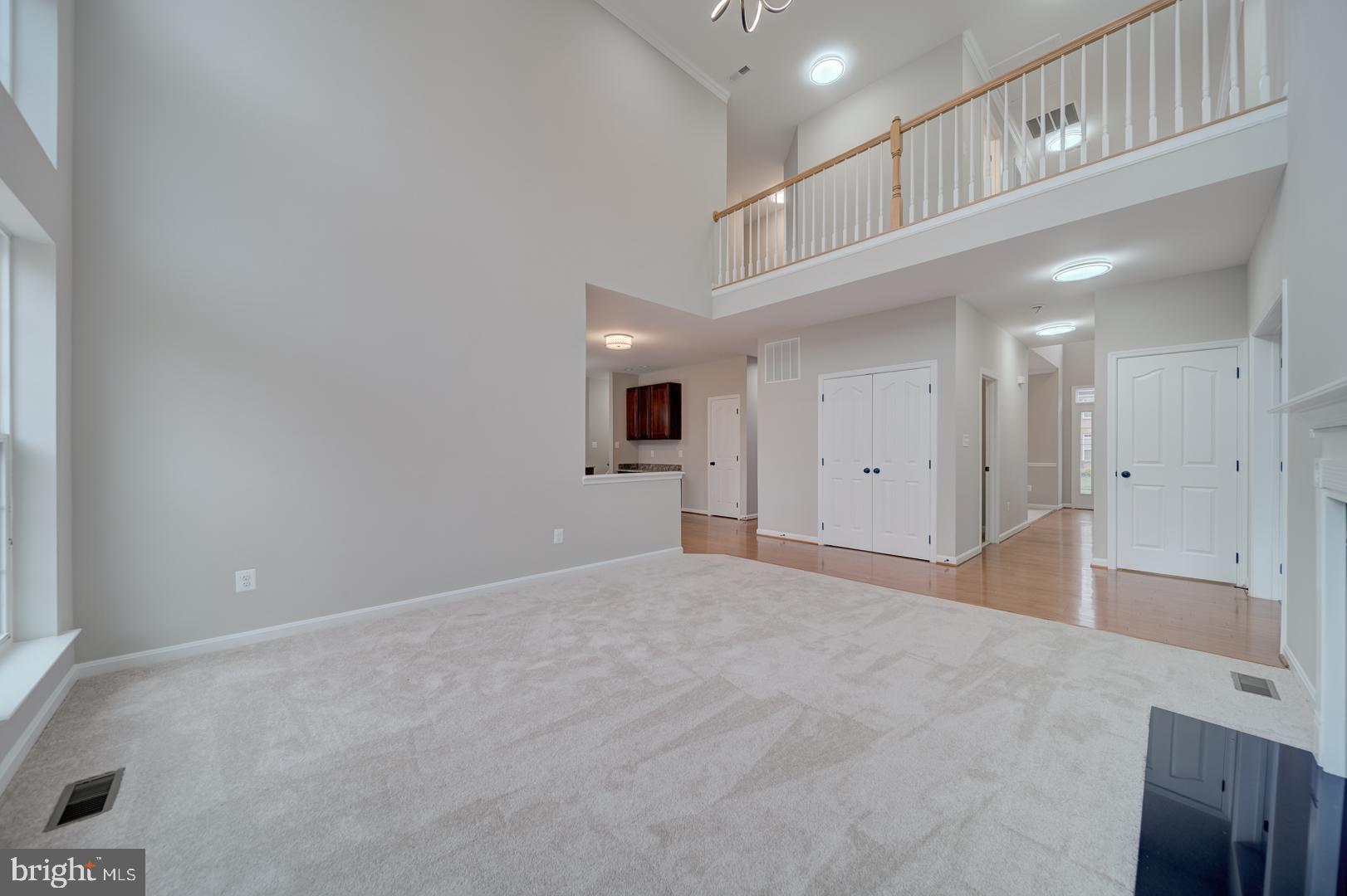 EAST VALLEY OAKS - Residential