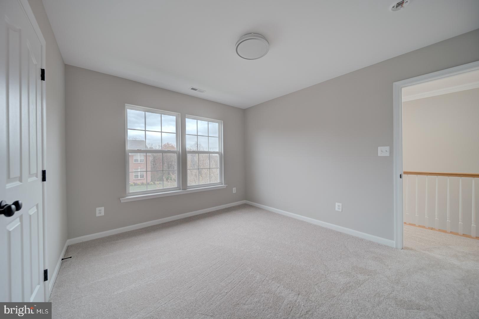 EAST VALLEY OAKS - Residential