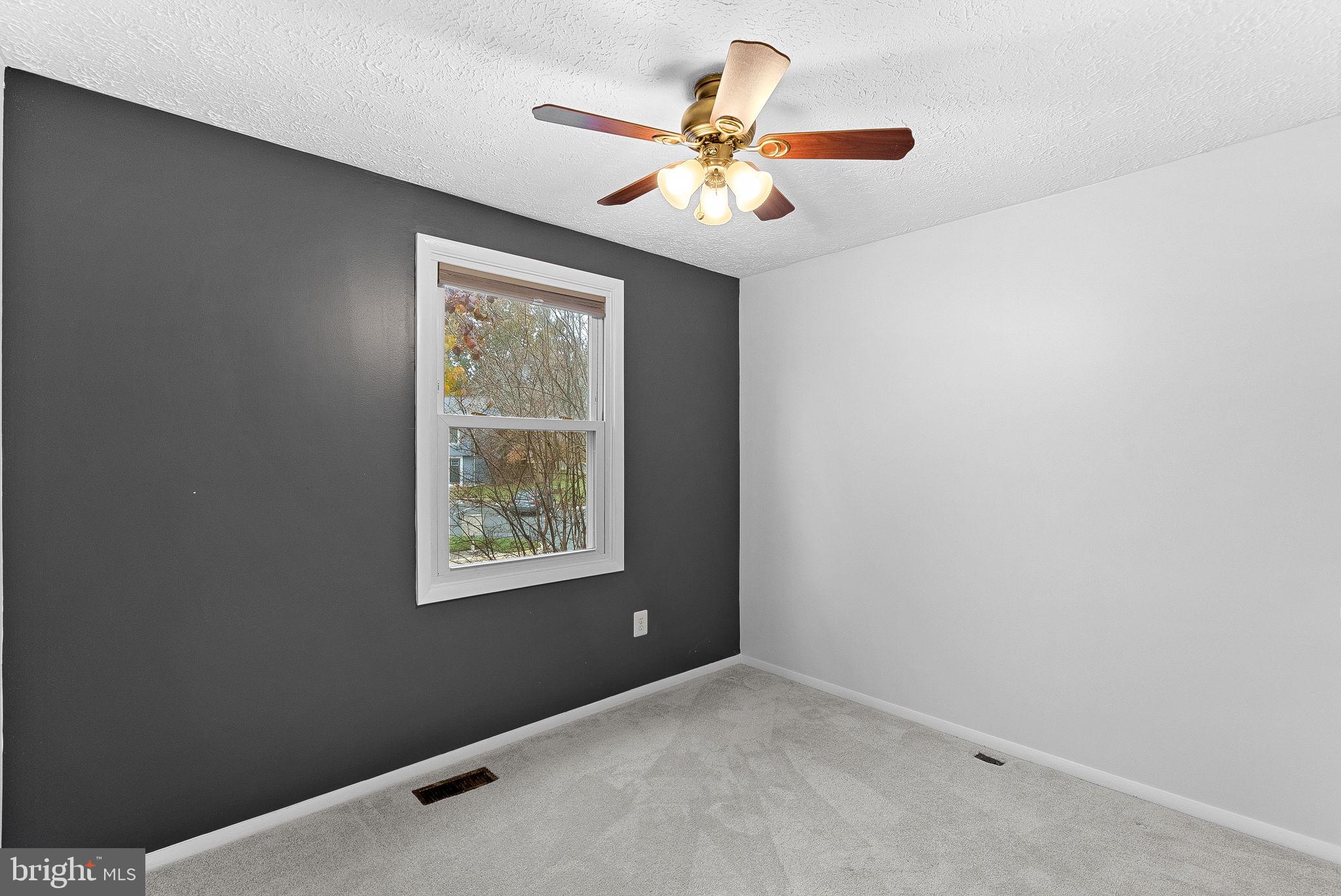 HERITAGE ESTATES - Residential Lease