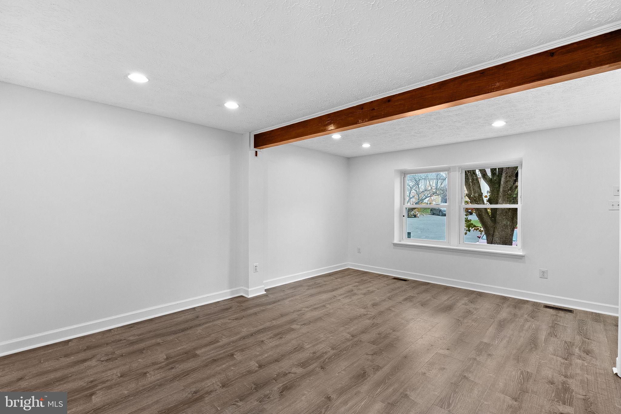 HERITAGE ESTATES - Residential Lease