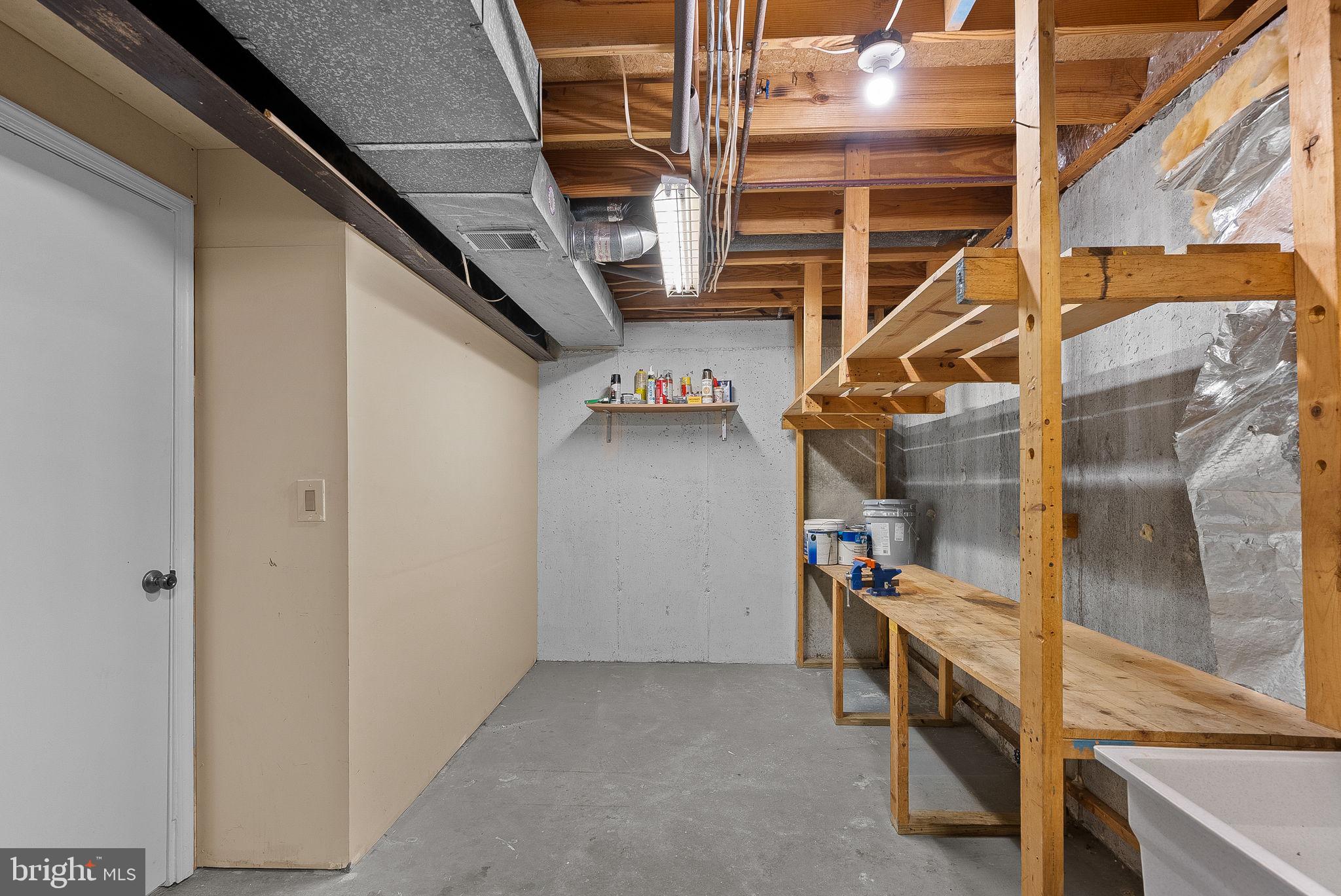 HERITAGE ESTATES - Residential Lease