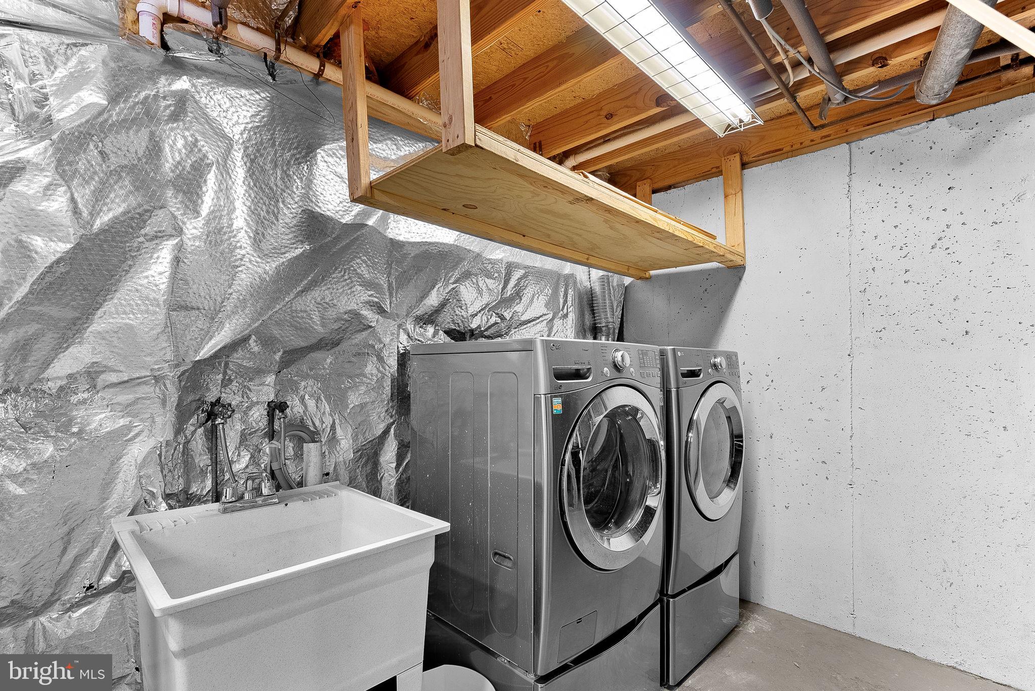 HERITAGE ESTATES - Residential Lease