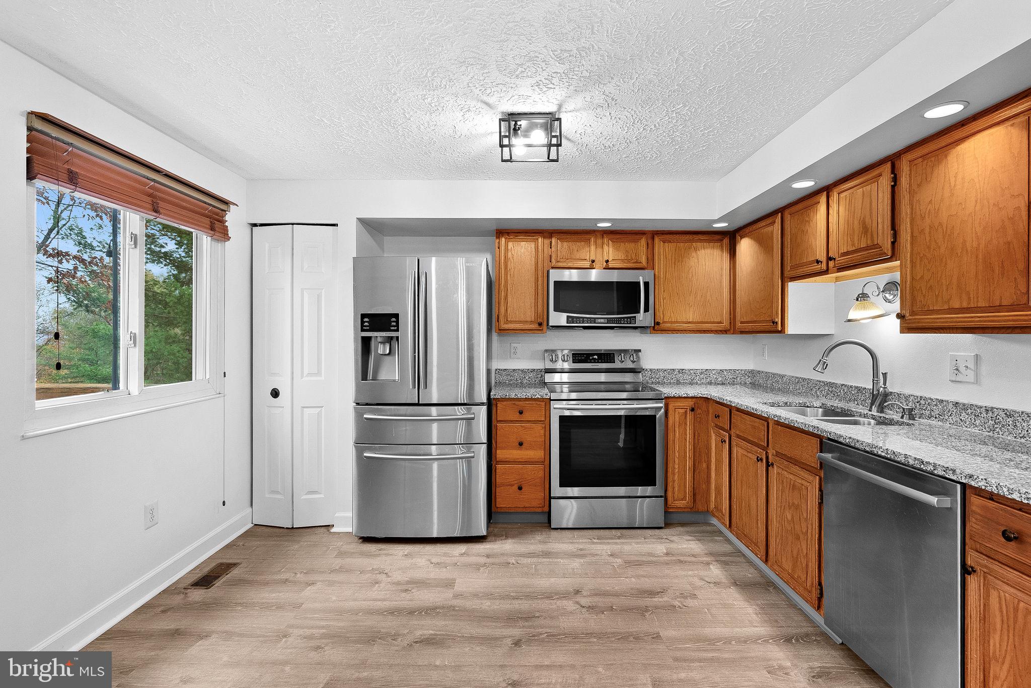 HERITAGE ESTATES - Residential Lease