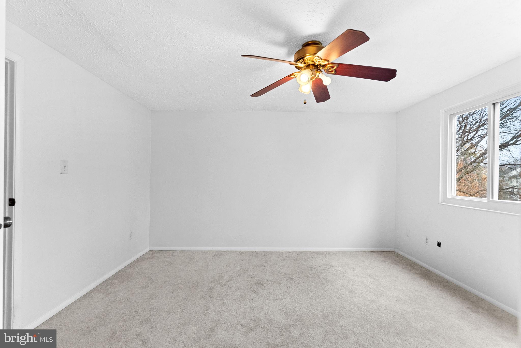 HERITAGE ESTATES - Residential Lease