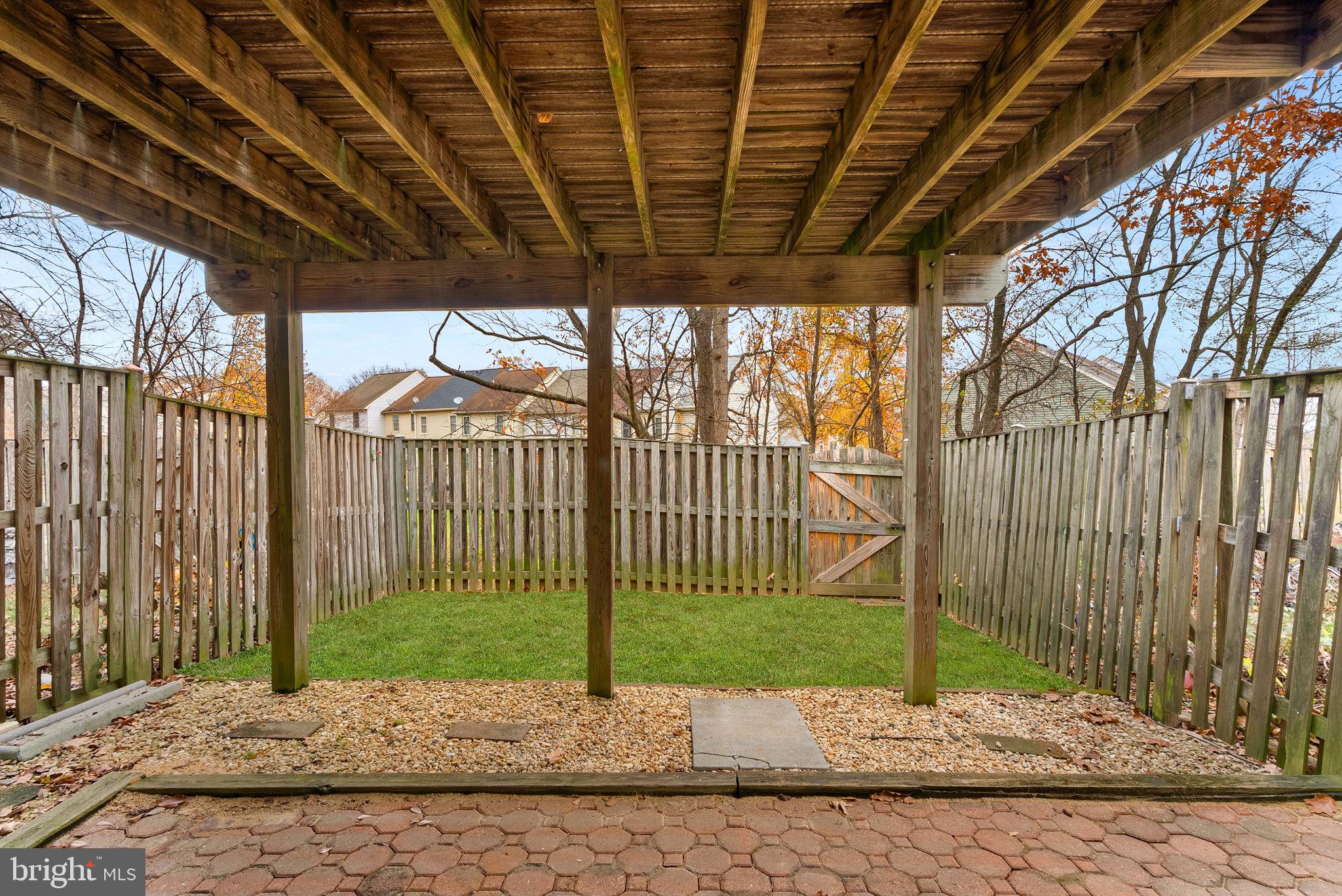 HERITAGE ESTATES - Residential Lease