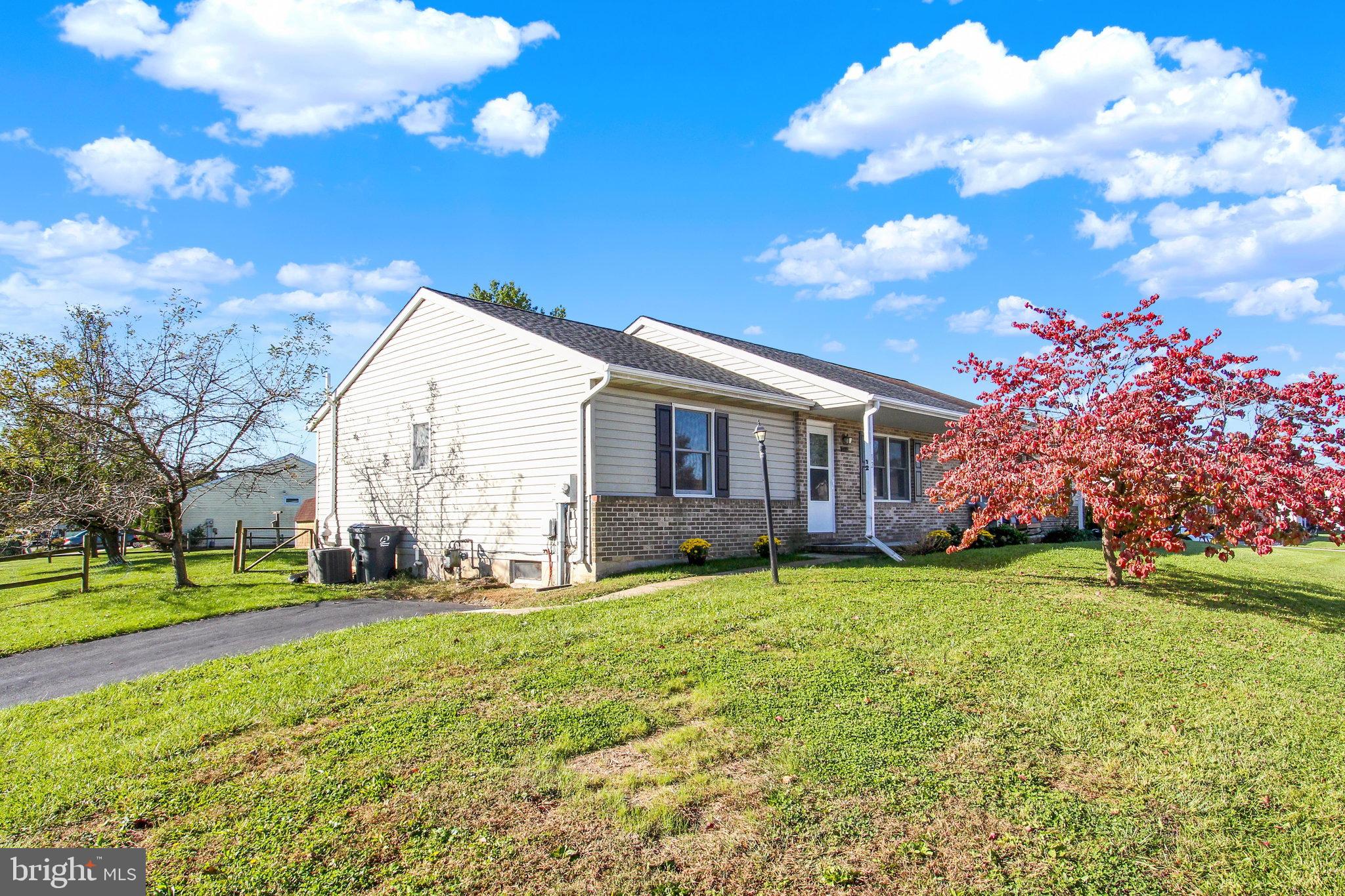 12 SYCAMORE LANE