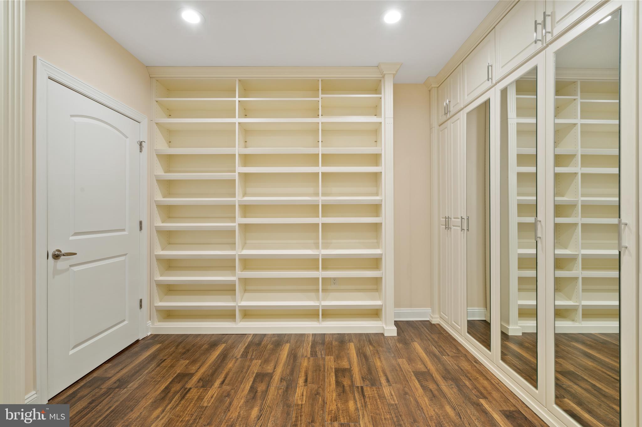 MILL CREEK ESTATES - Residential