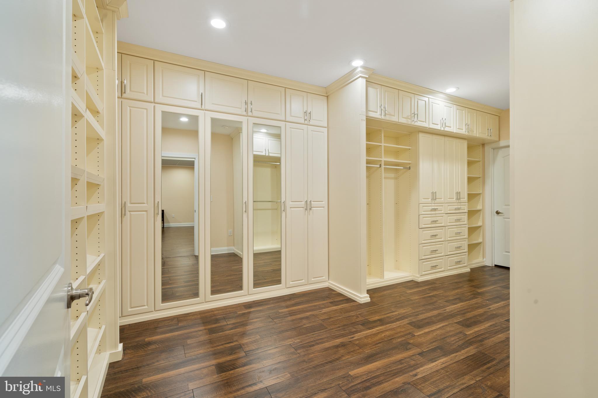 MILL CREEK ESTATES - Residential