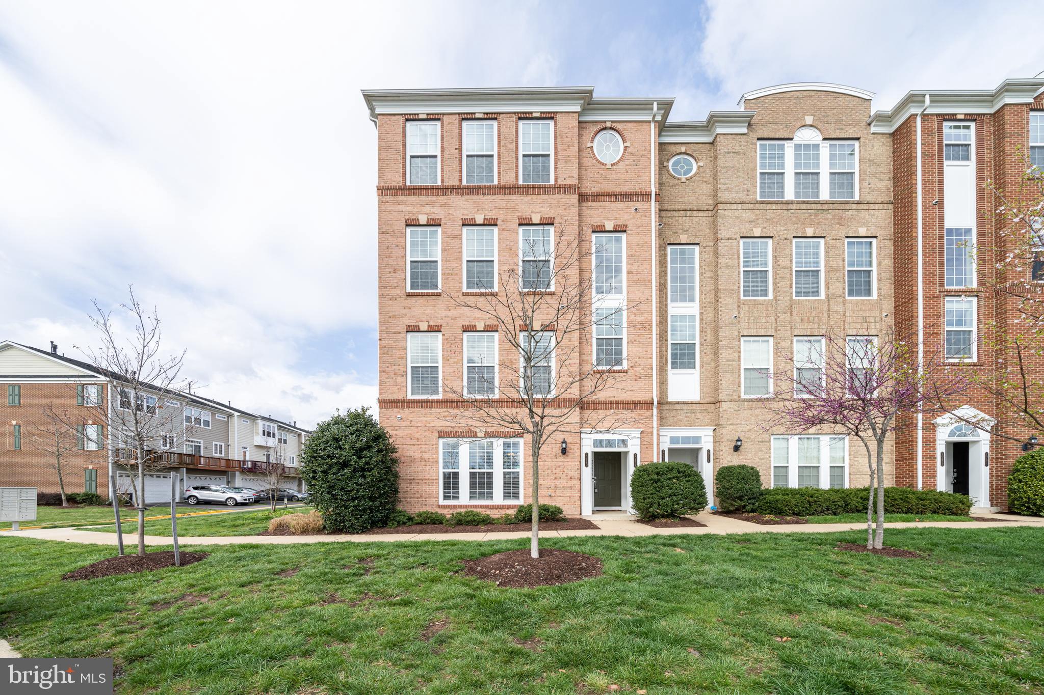 GOOSE CREEK VILLAGE CONDOMINIUM - Residential