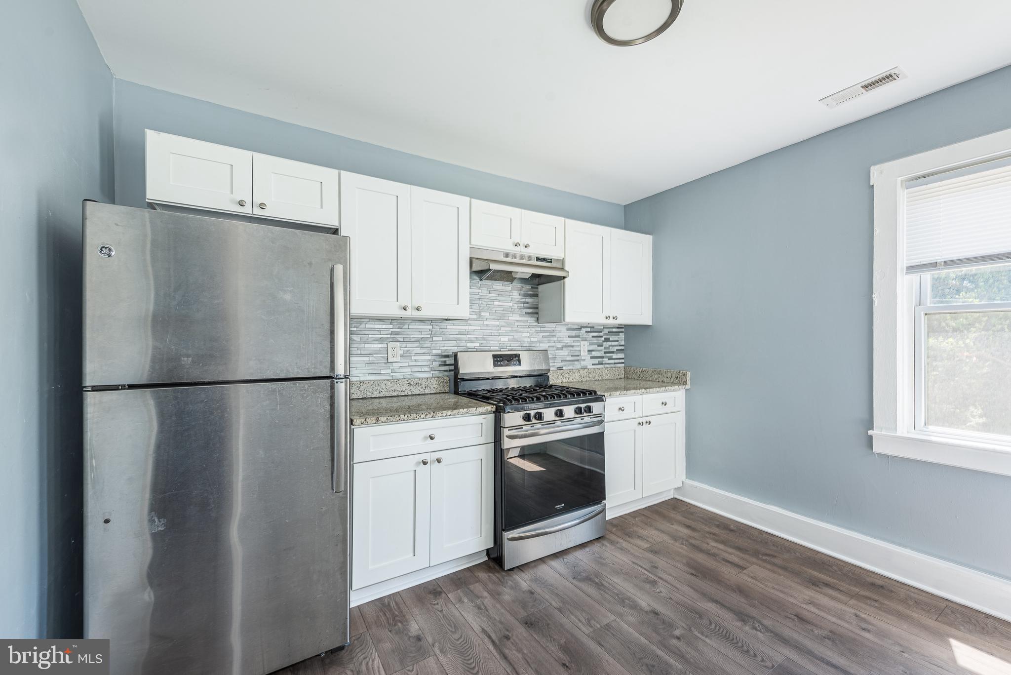 MIDDLE RIVER - Residential Lease